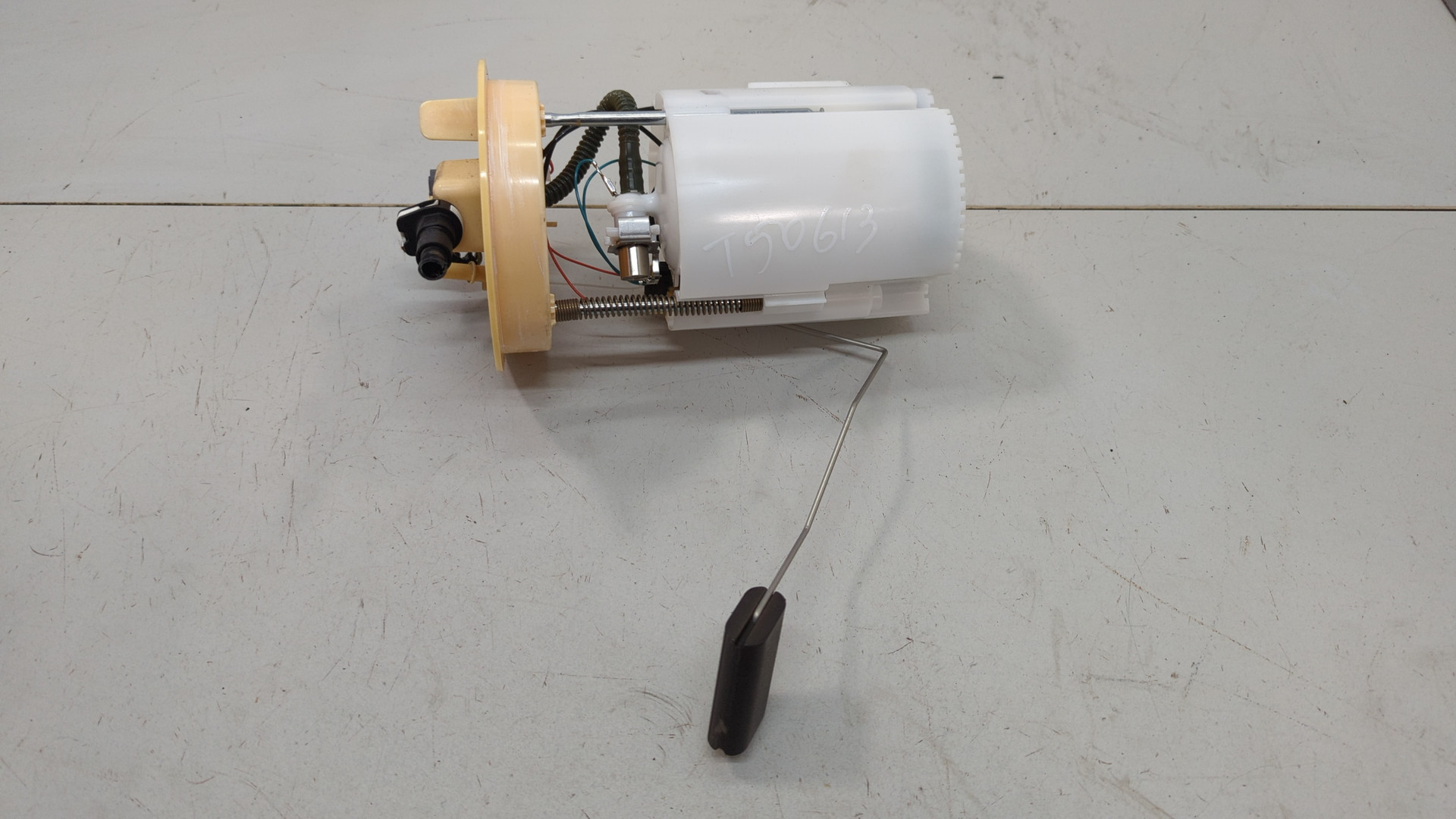 Насос топливный электрический