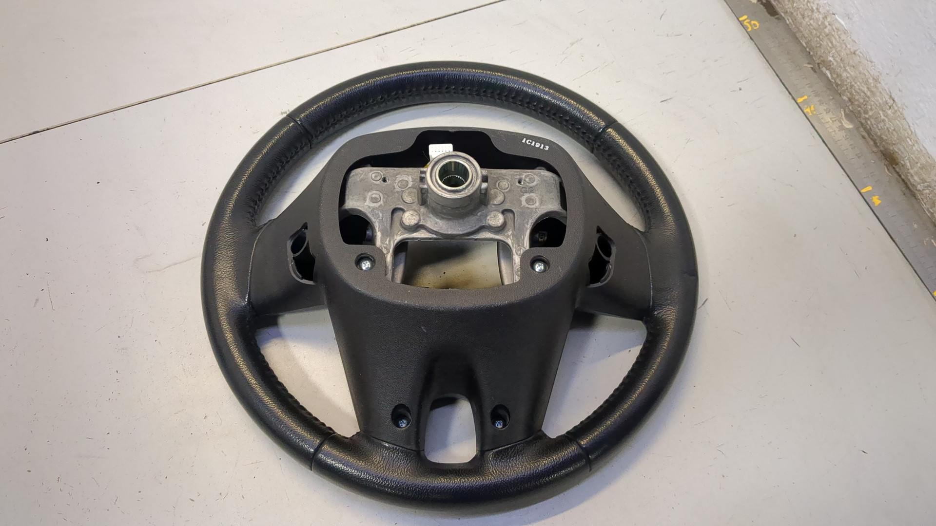 Рулевое колесо (руль)