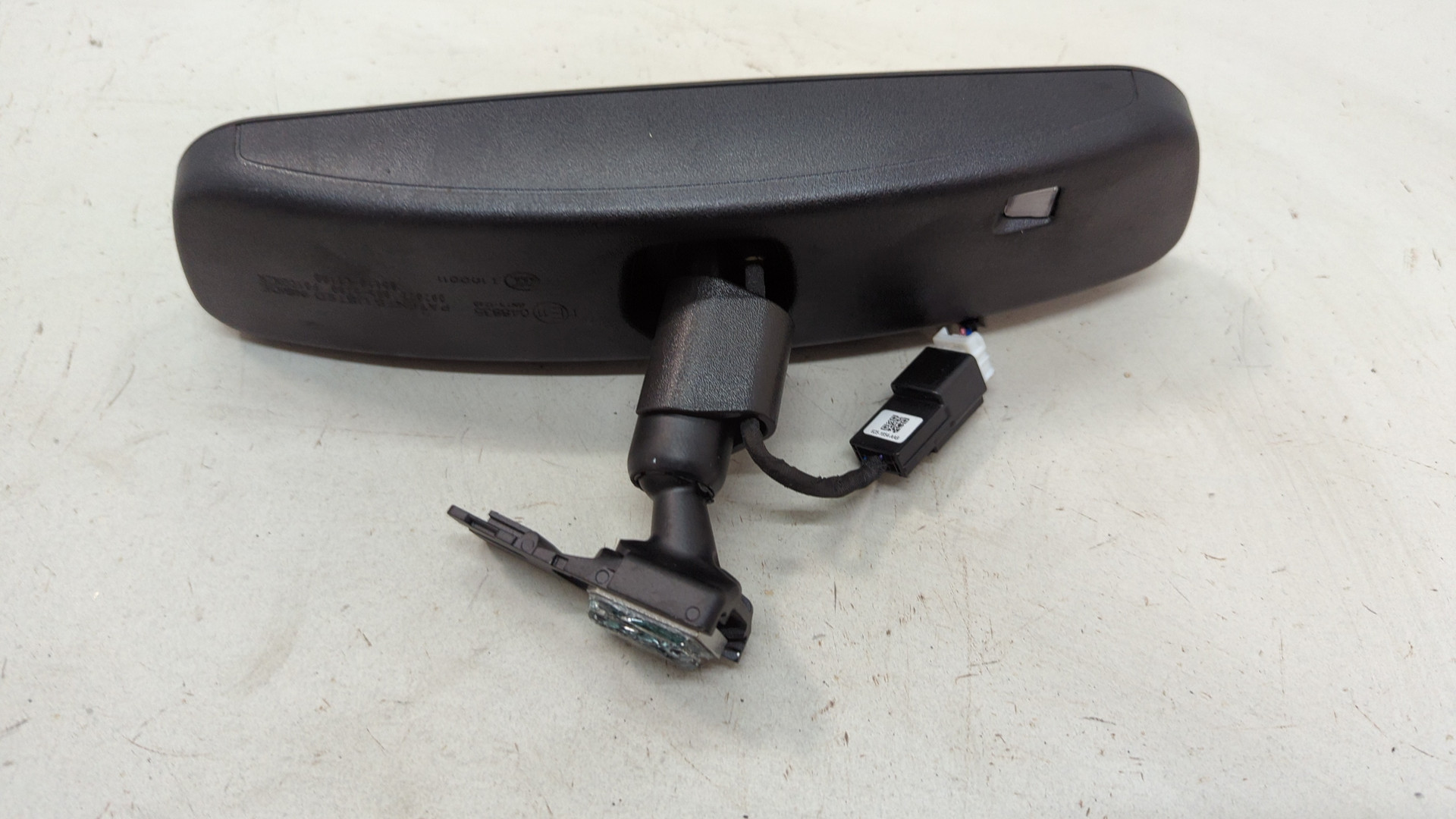 Зеркало заднего вида