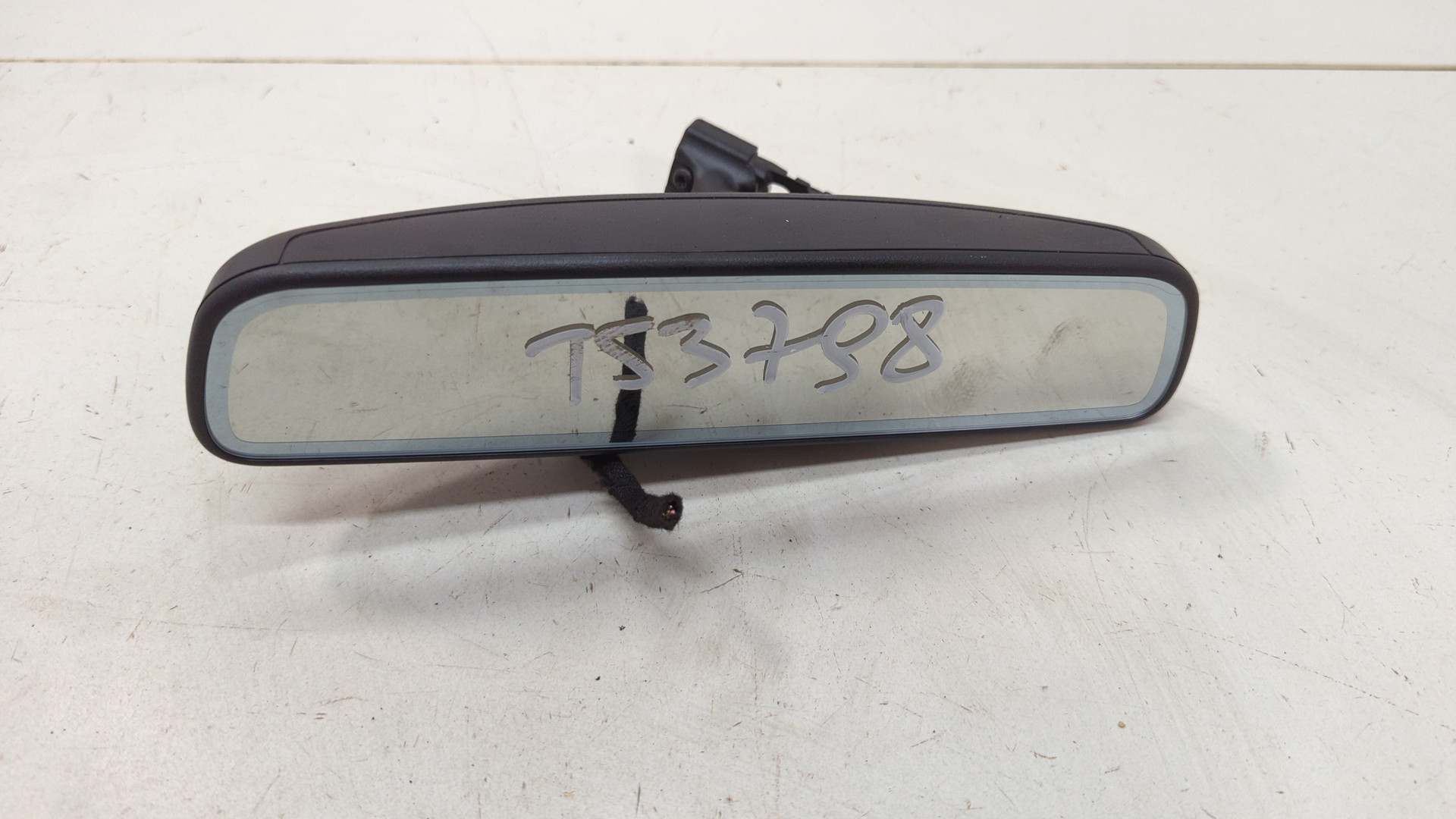 Зеркало заднего вида