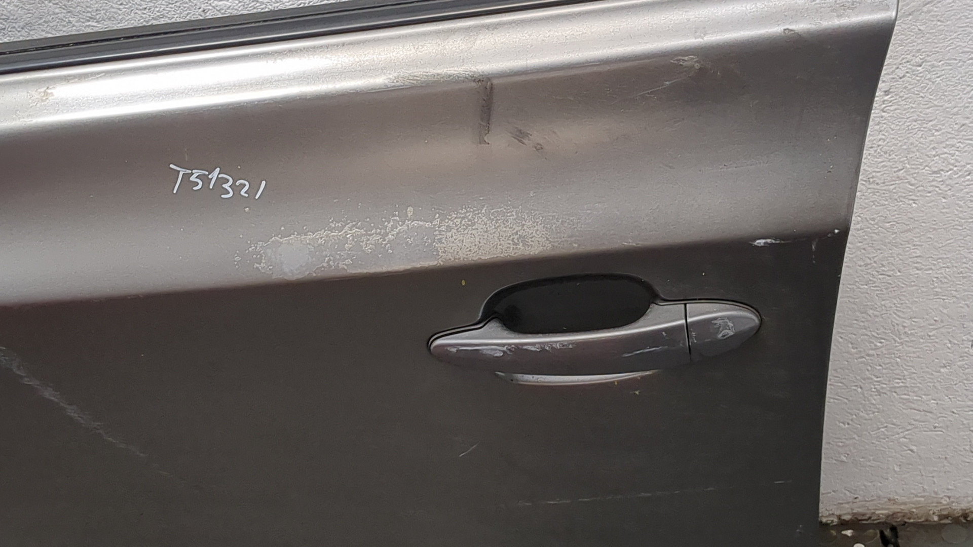 Дверь передняя левая