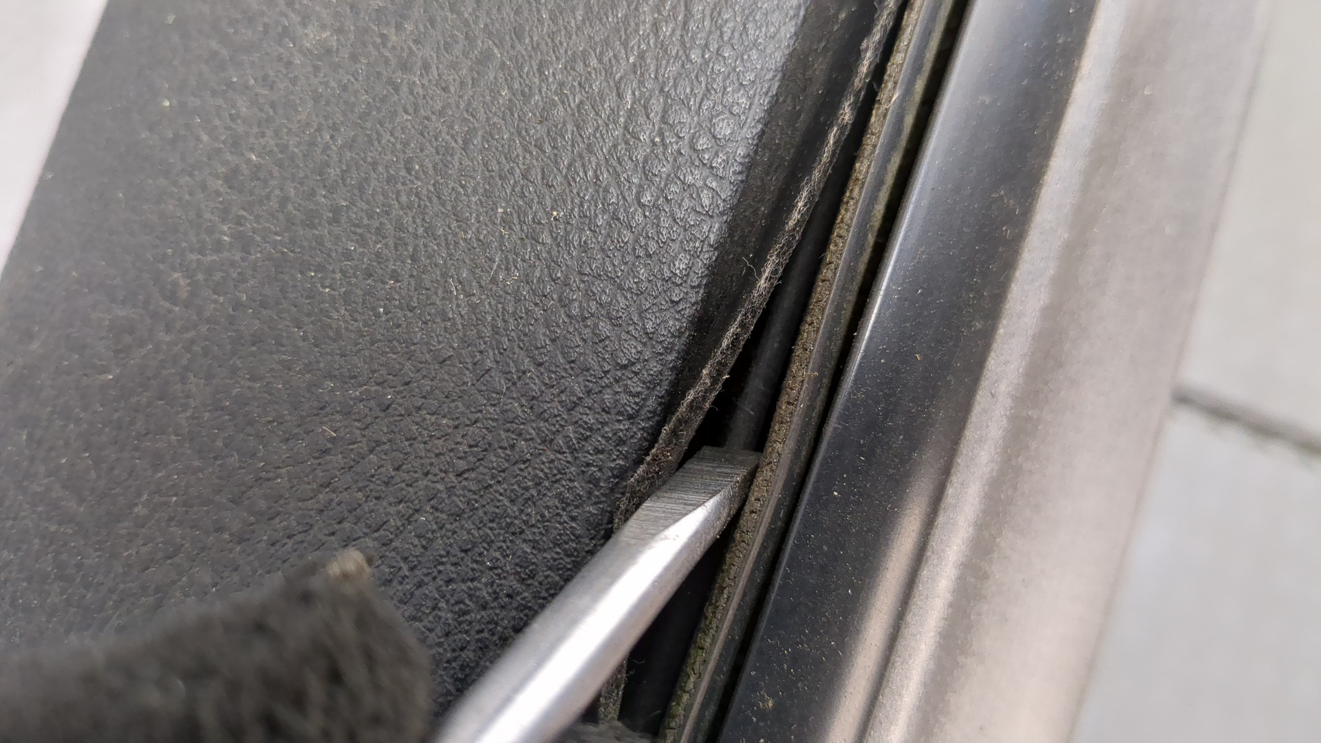 Дверь передняя левая