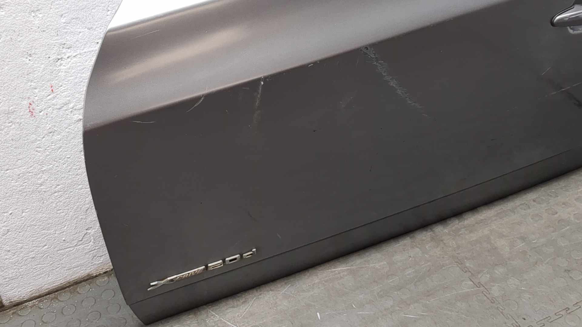 Дверь передняя левая