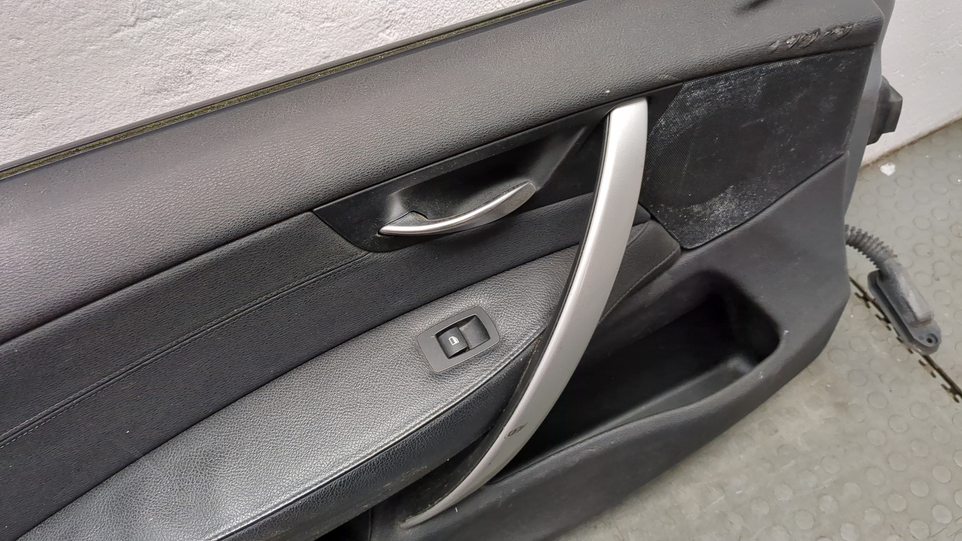 Дверь передняя левая