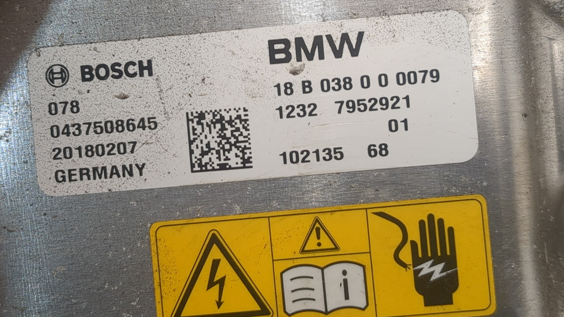 Преобразователь напряжения (адаптер)