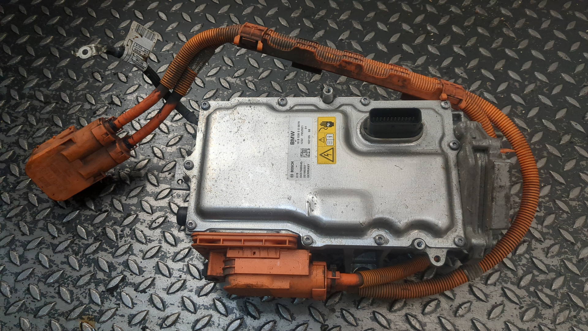 Преобразователь напряжения (адаптер)