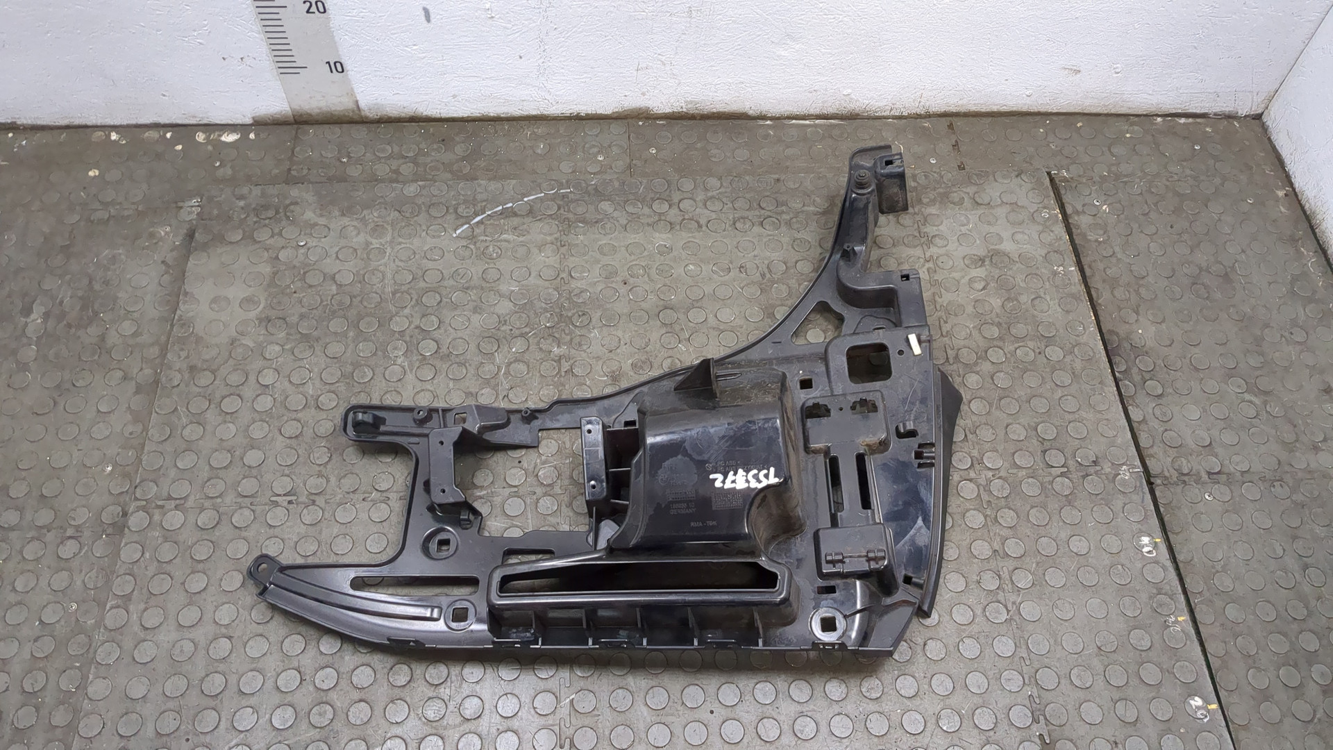 Кронштейн крепления крыла