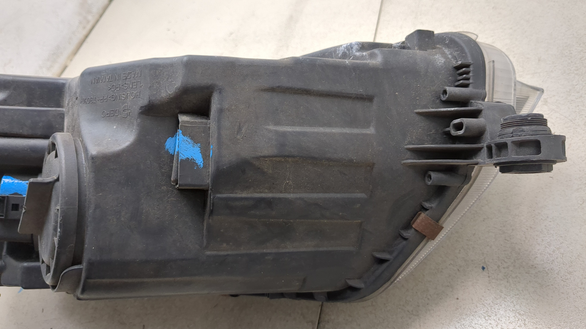 Фара правая