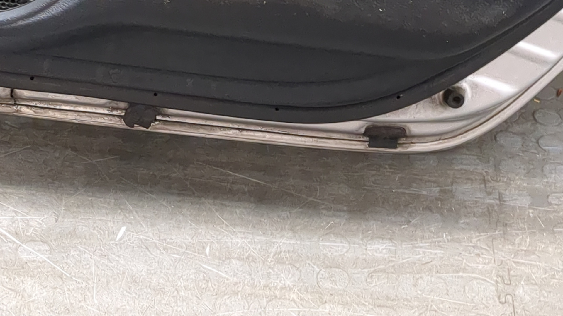 Дверь задняя правая