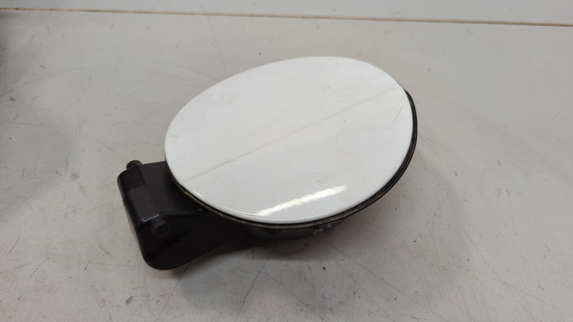 Лючок бензобака