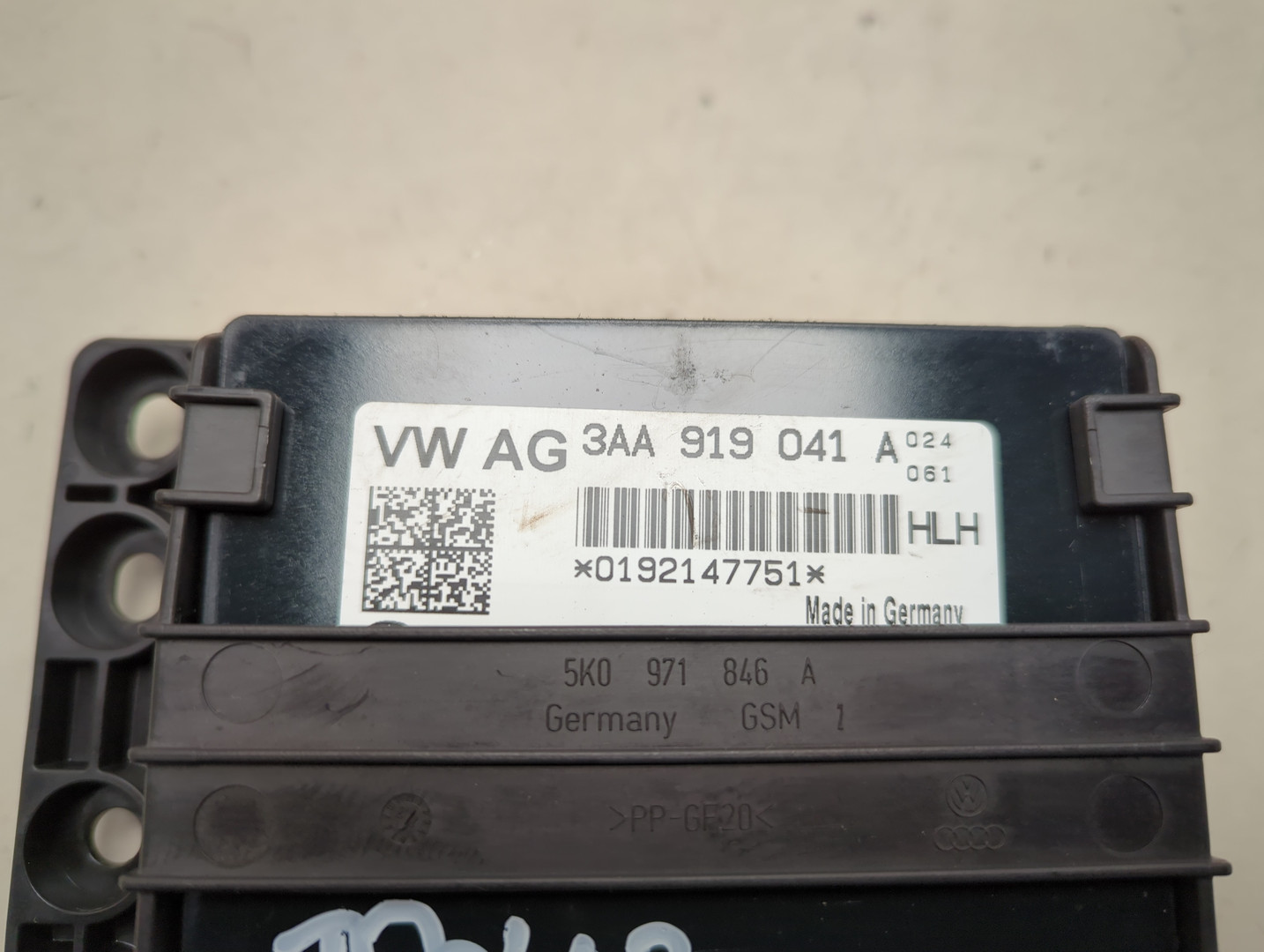 Преобразователь напряжения (адаптер)