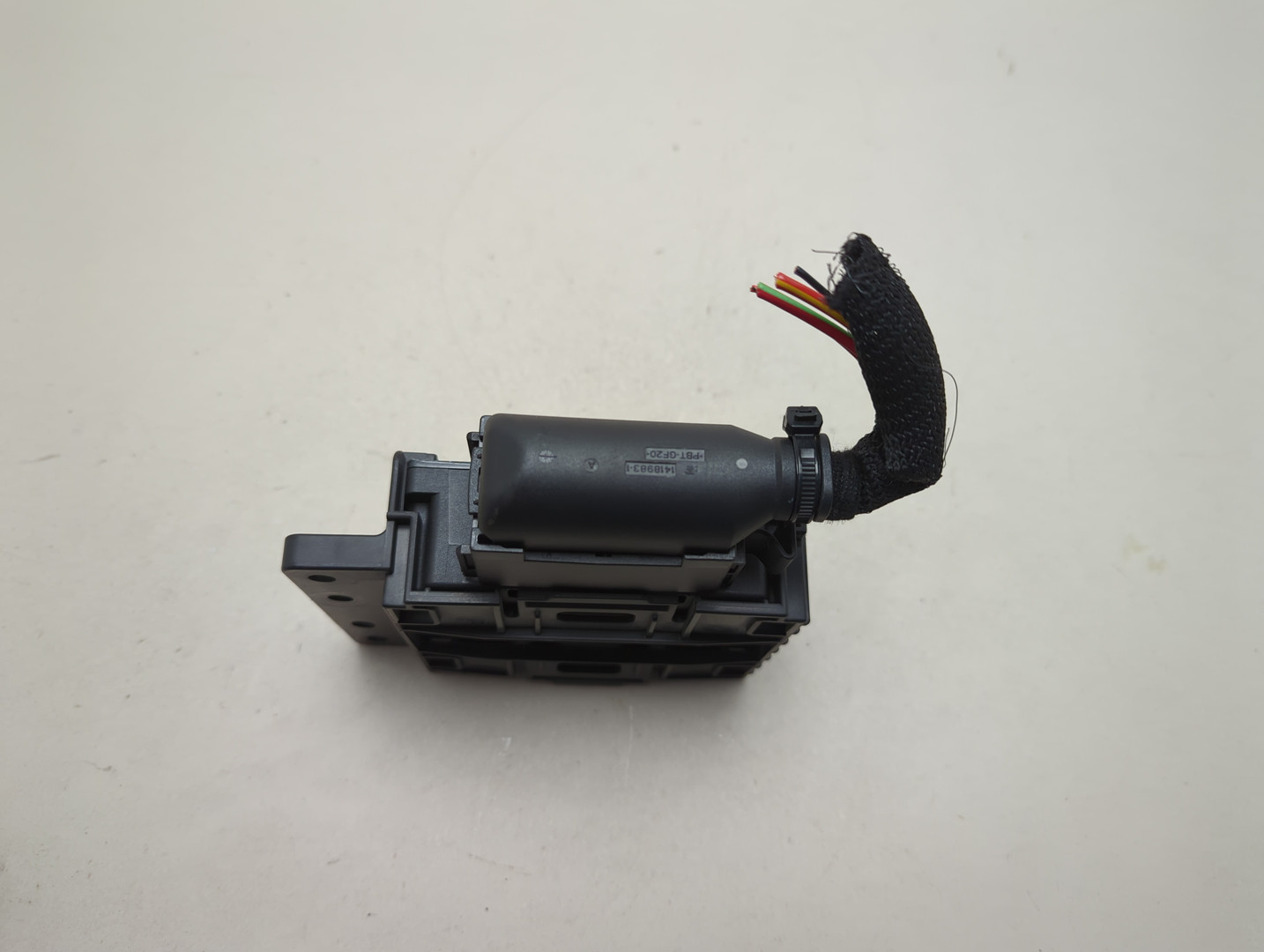 Преобразователь напряжения (адаптер)