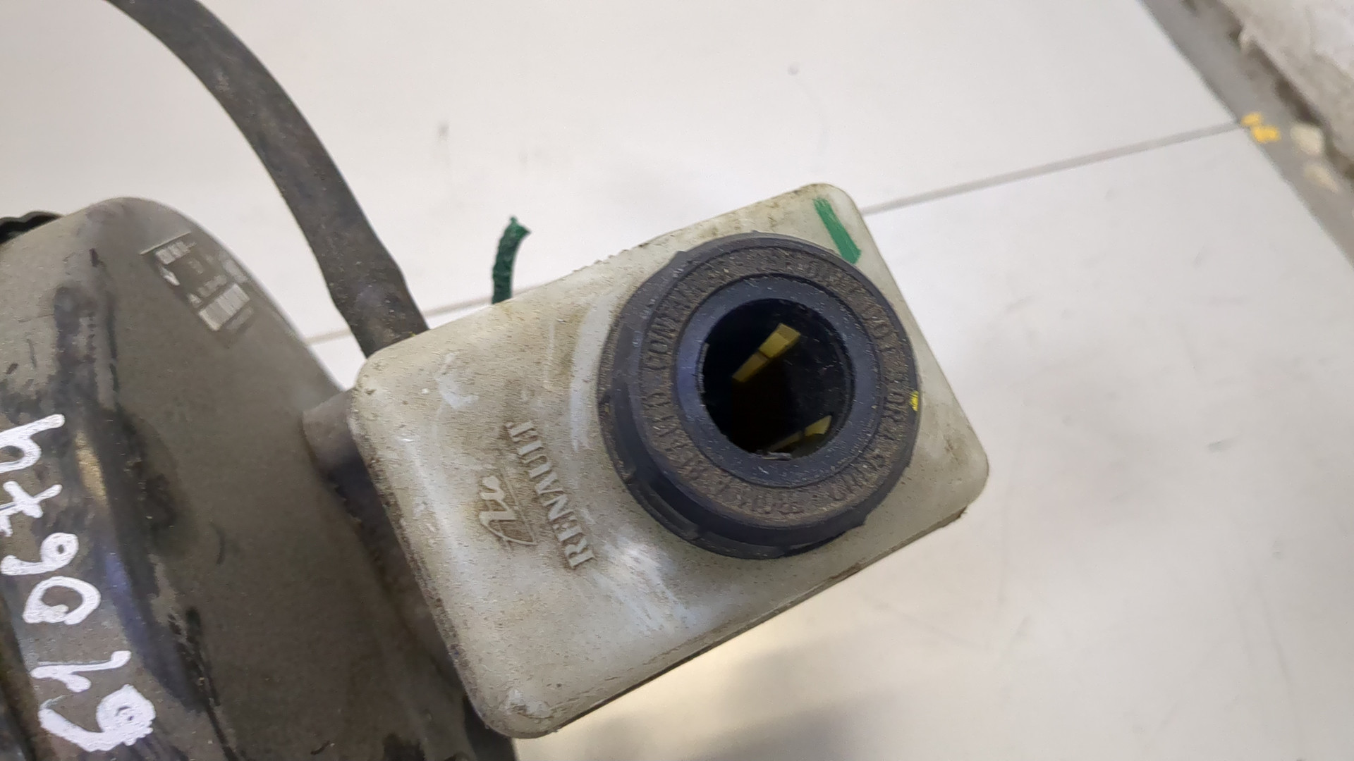 Цилиндр тормозной главный