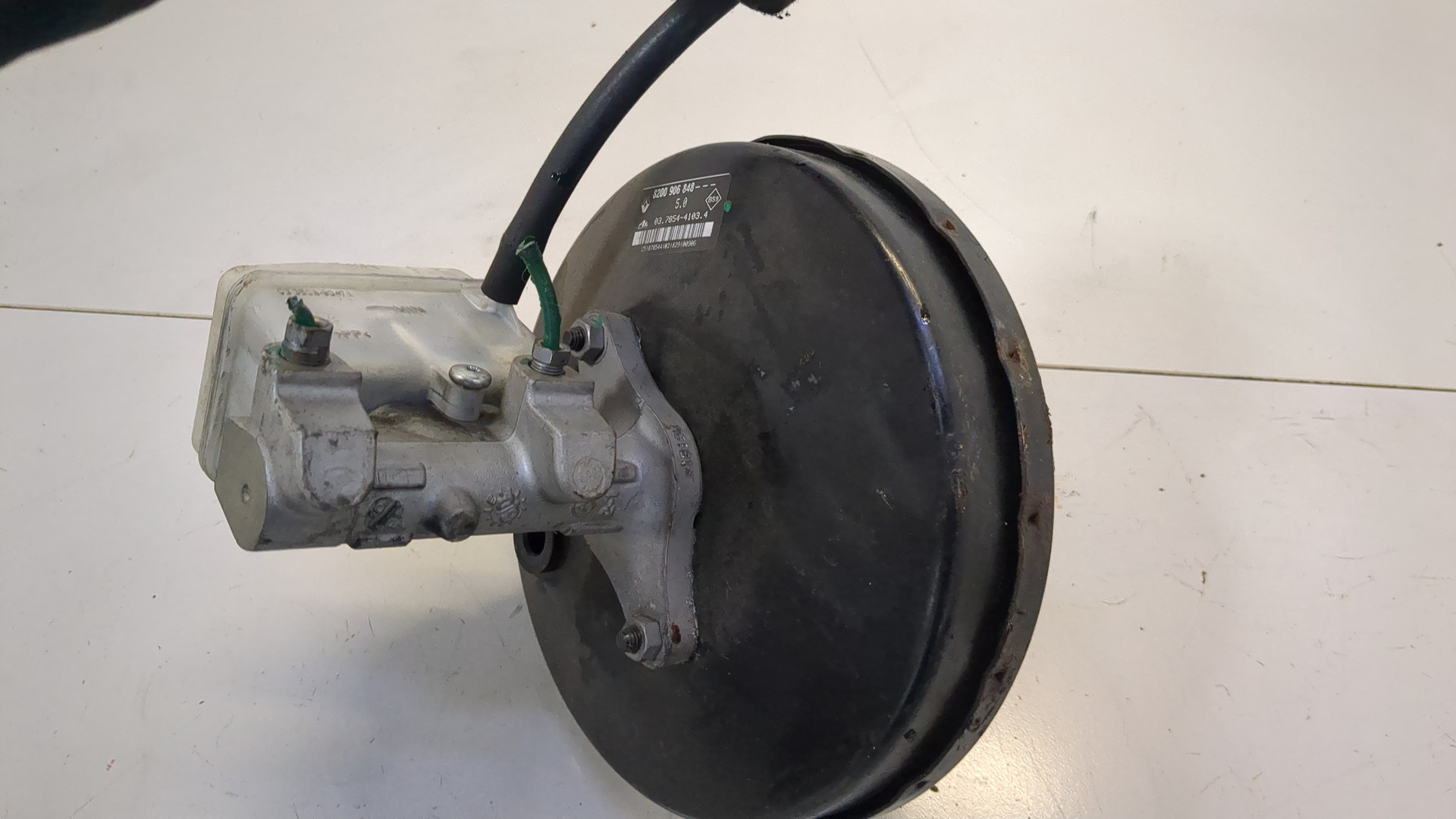 Цилиндр тормозной главный