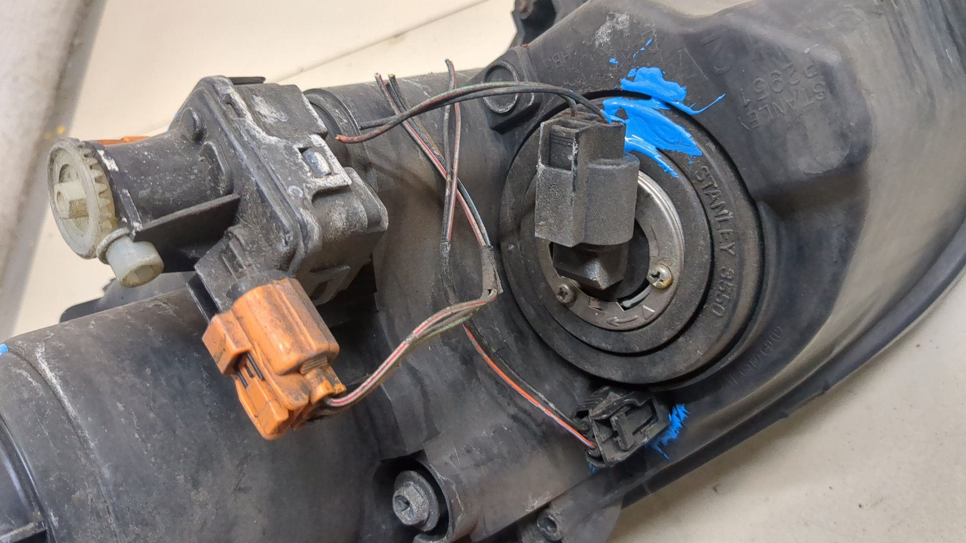 Фара правая