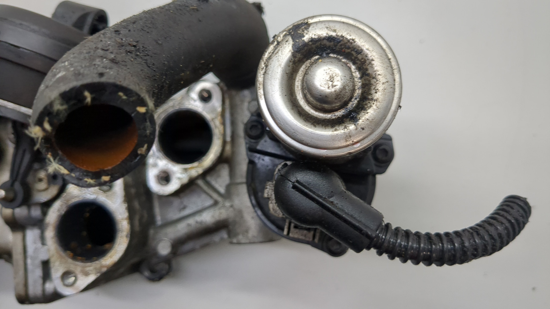 Клапан рециркуляции выхлопных газов (EGR)