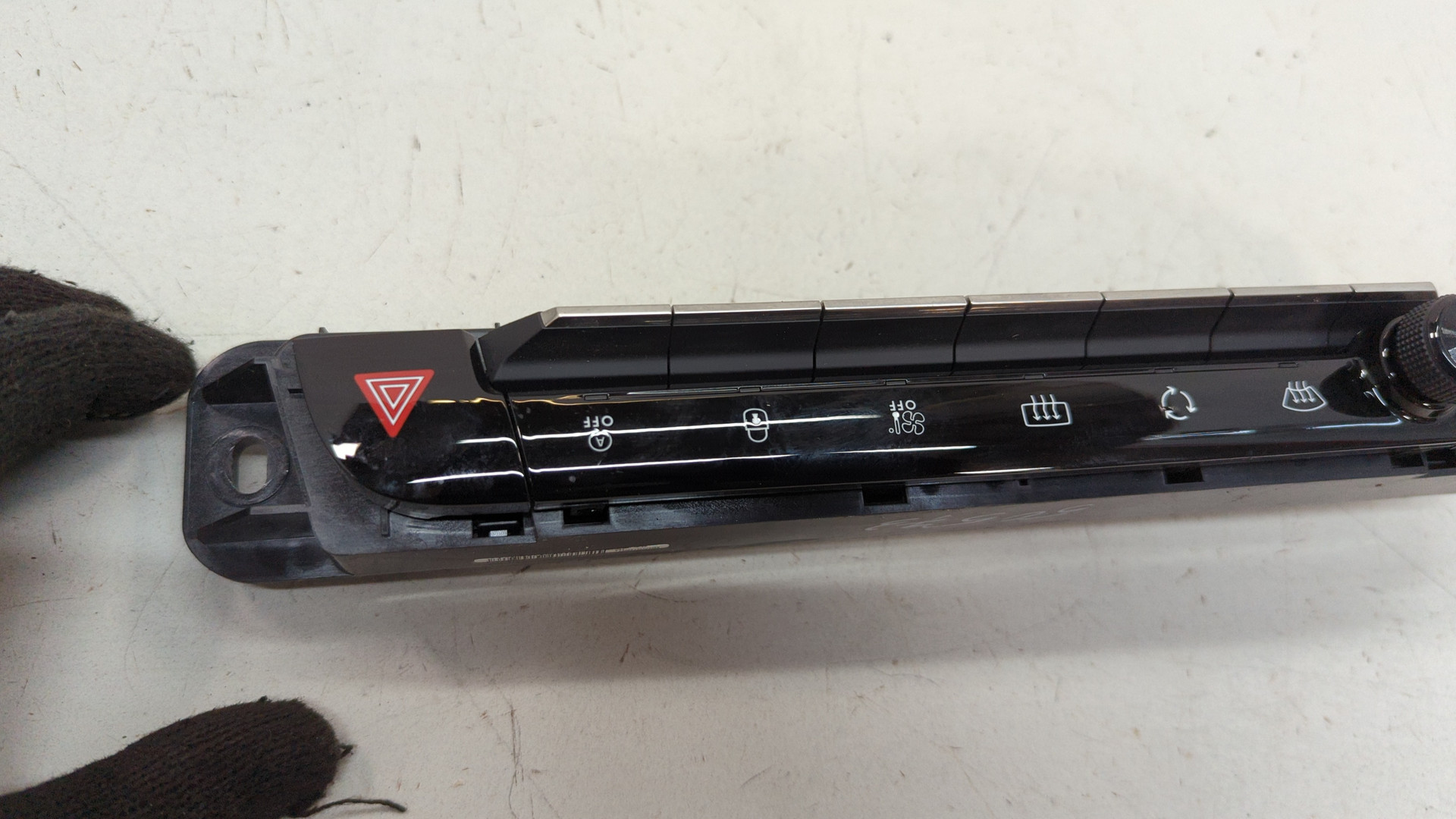 Переключатель отопителя