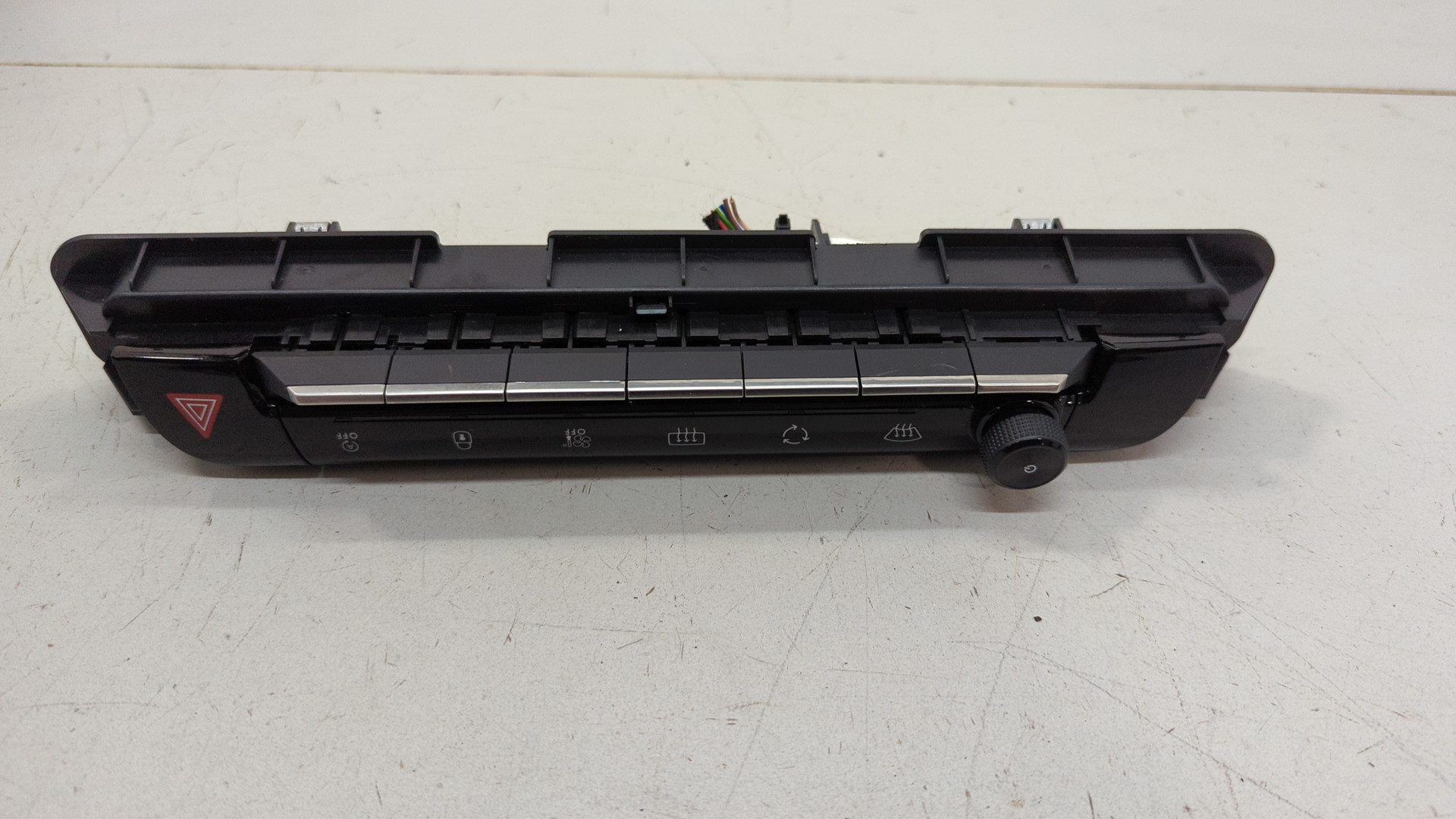 Переключатель отопителя