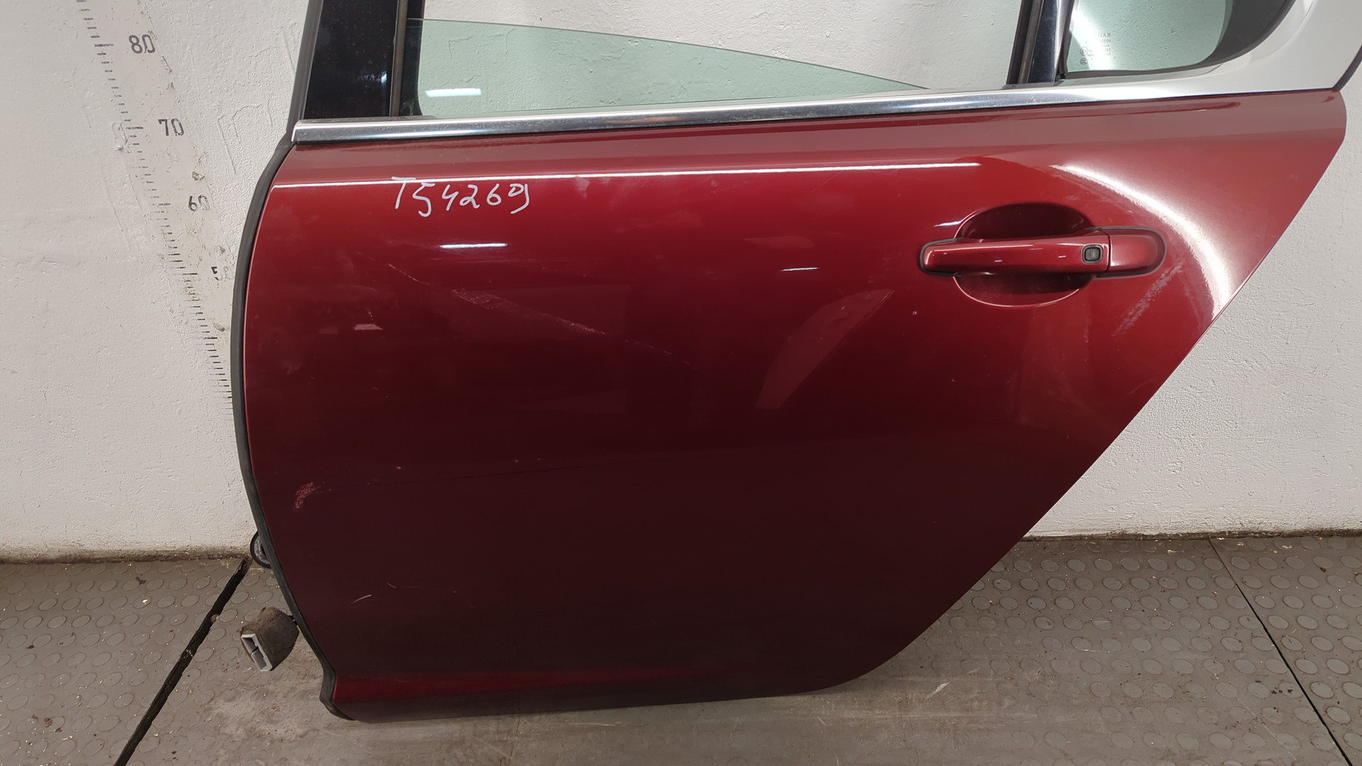 Дверь задняя левая