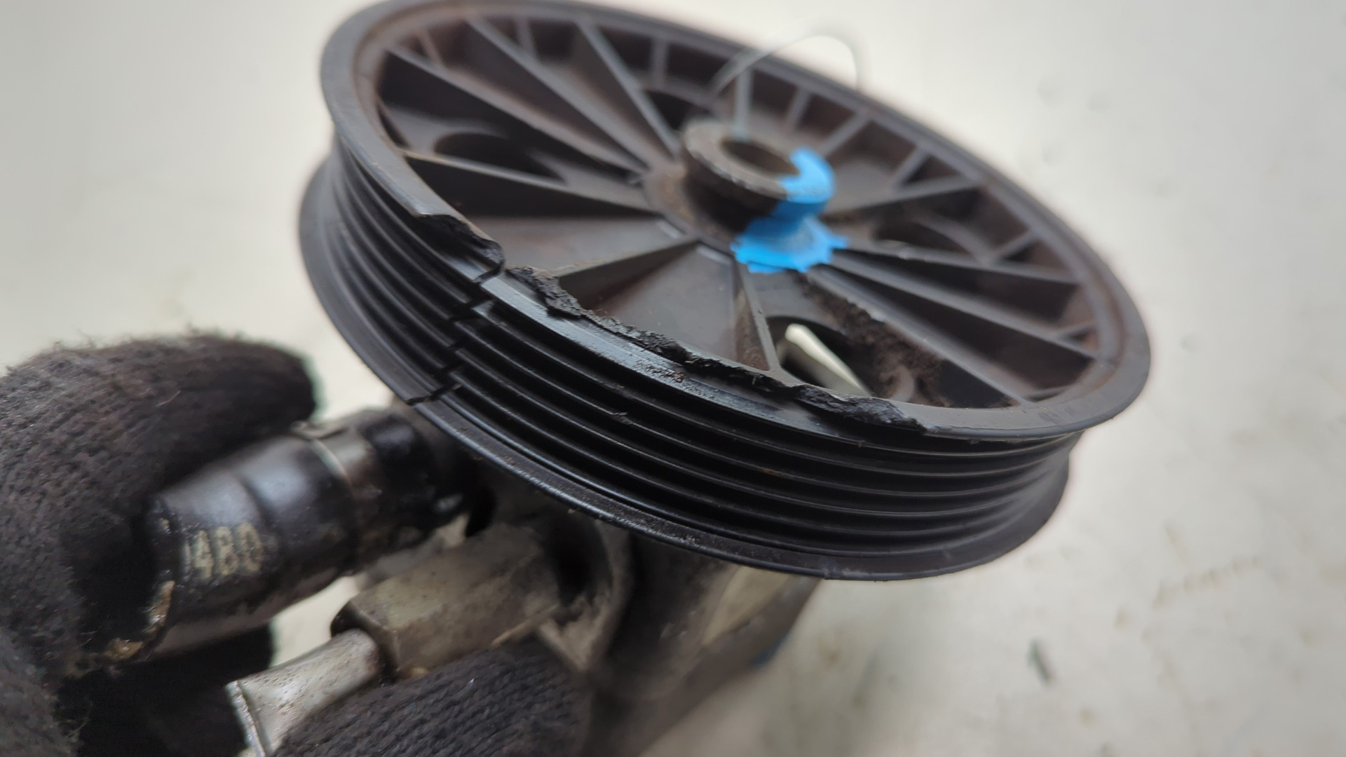 Насос ГУР (гидроусилитель руля)