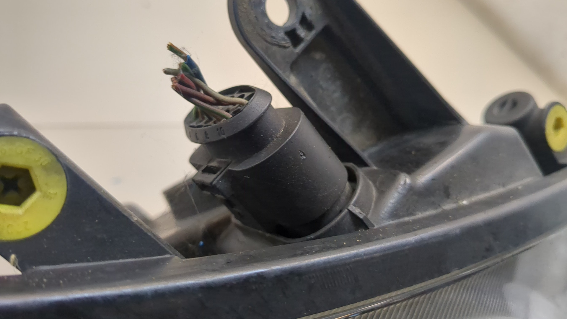 Фара правая