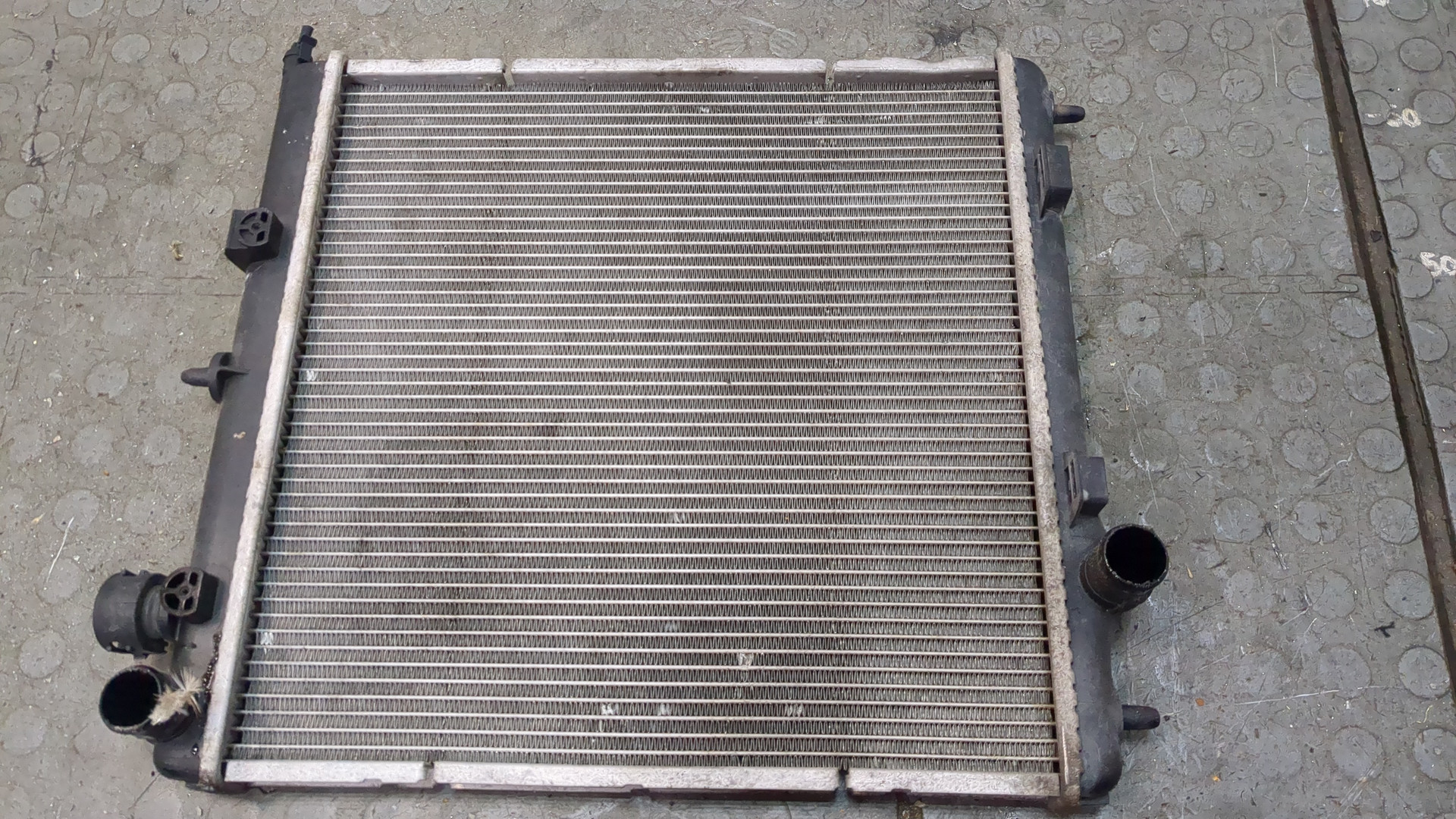 Радиатор охлаждения двигателя основной