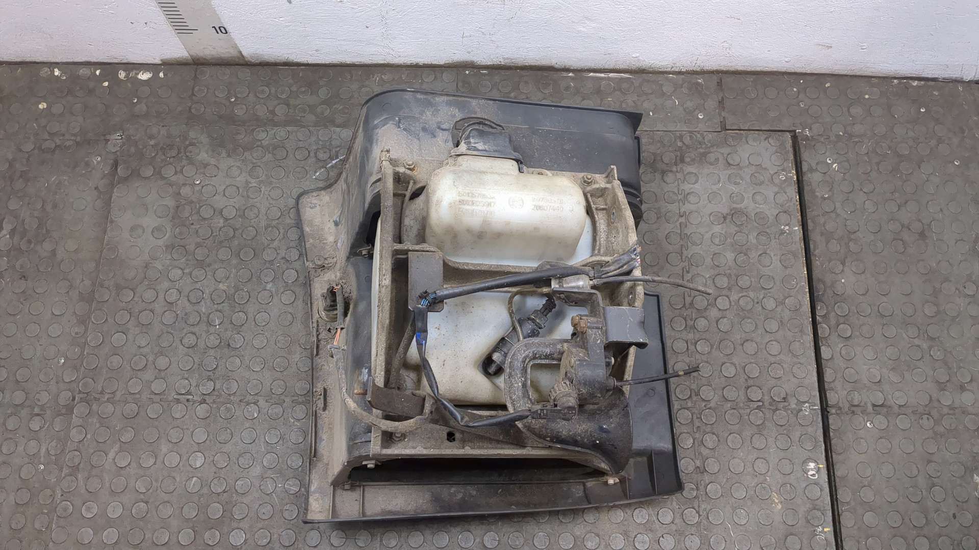 Подножка левая