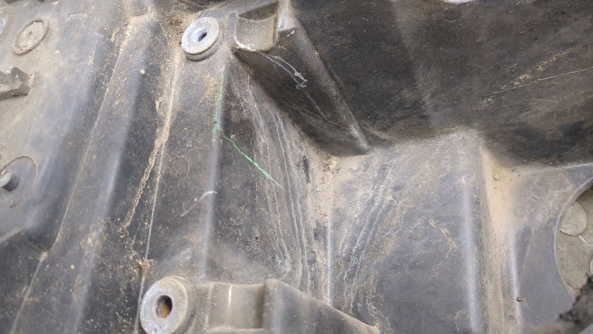 Кронштейн фар правый