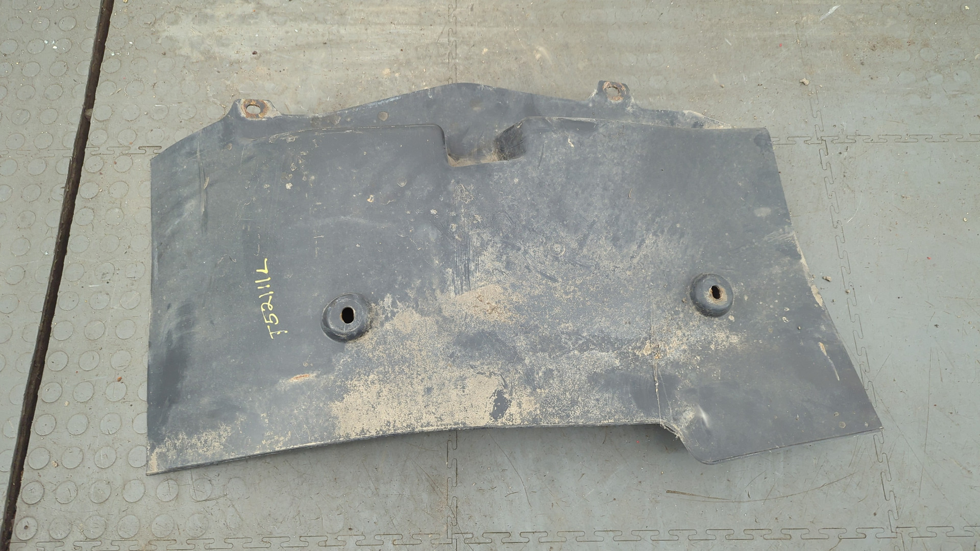 Локер передний левый