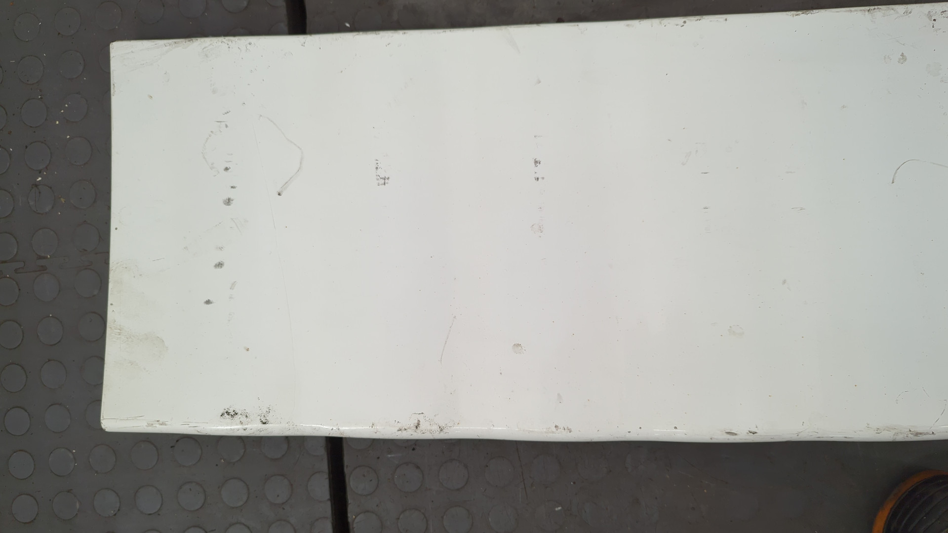 Спойлер переднего бампера левый