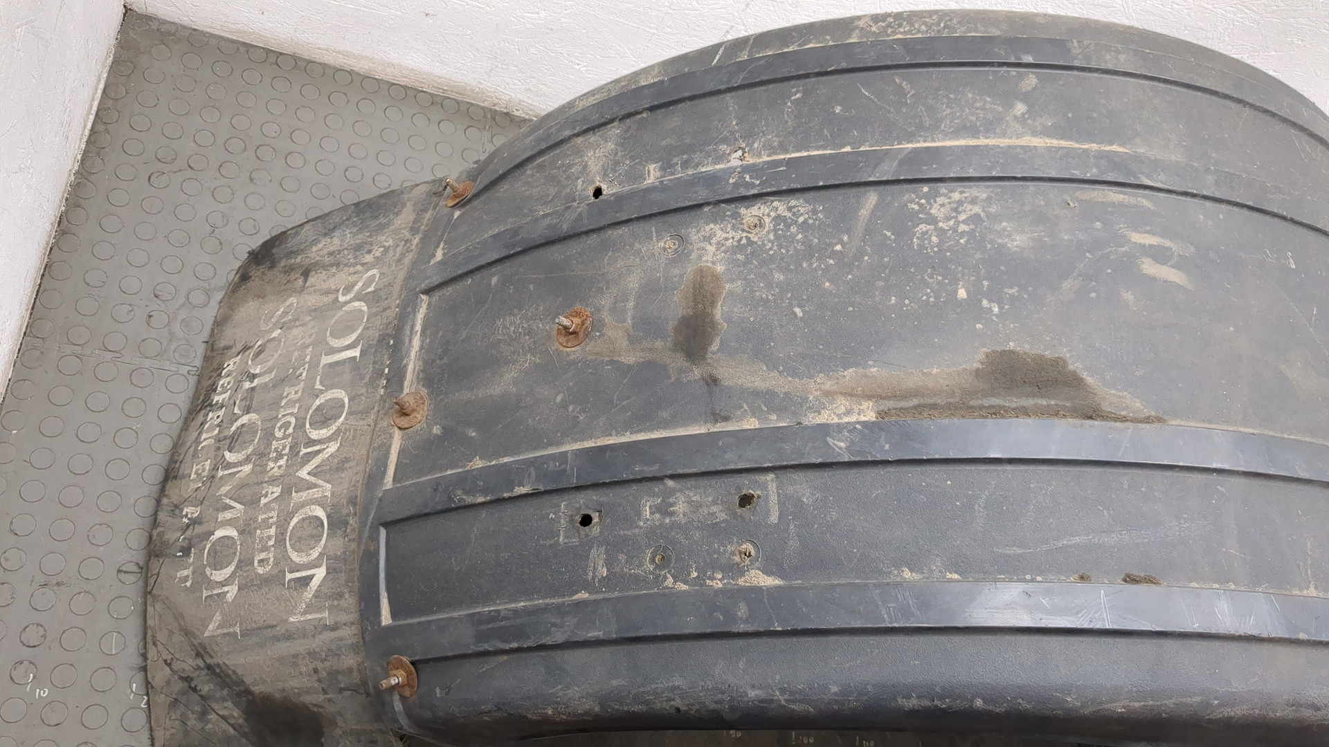 Кузовной элемент