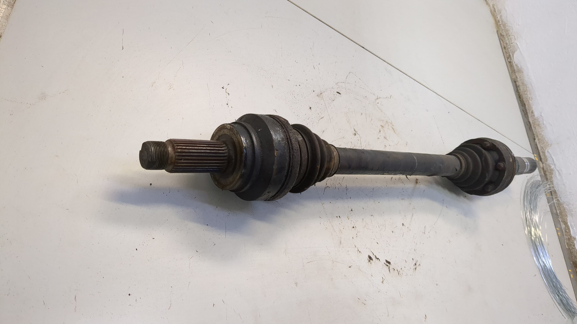 Полуось задняя