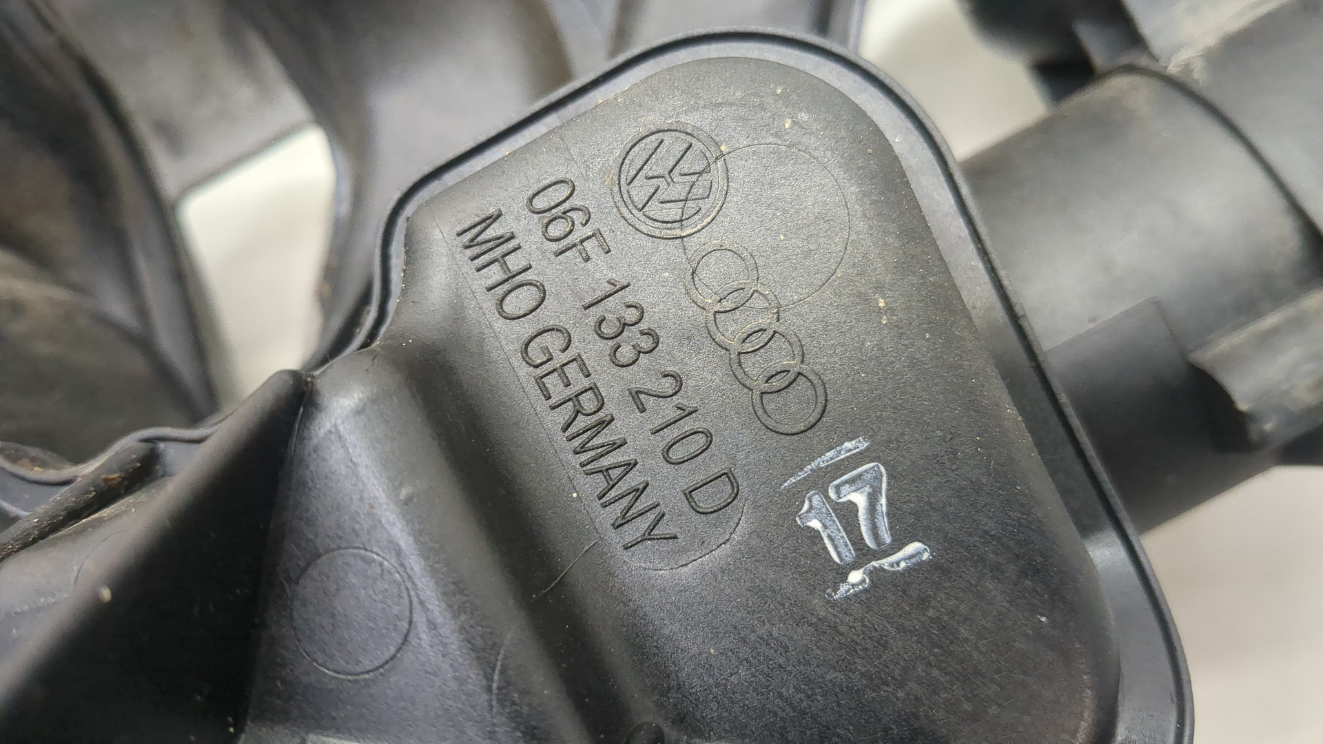 Коллектор впускной