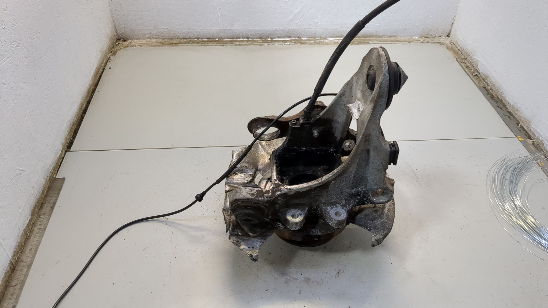 Кулак поворотный задний правый