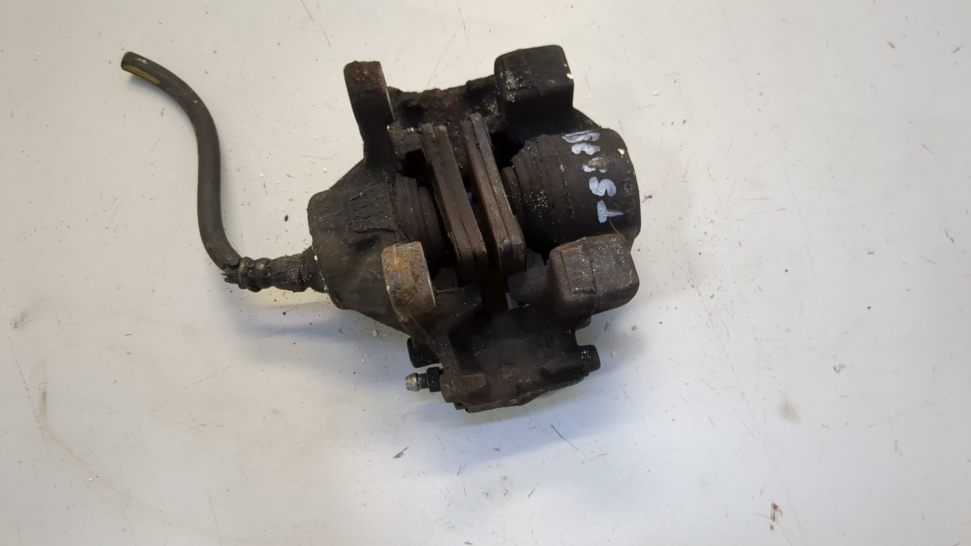 Суппорт задний правый