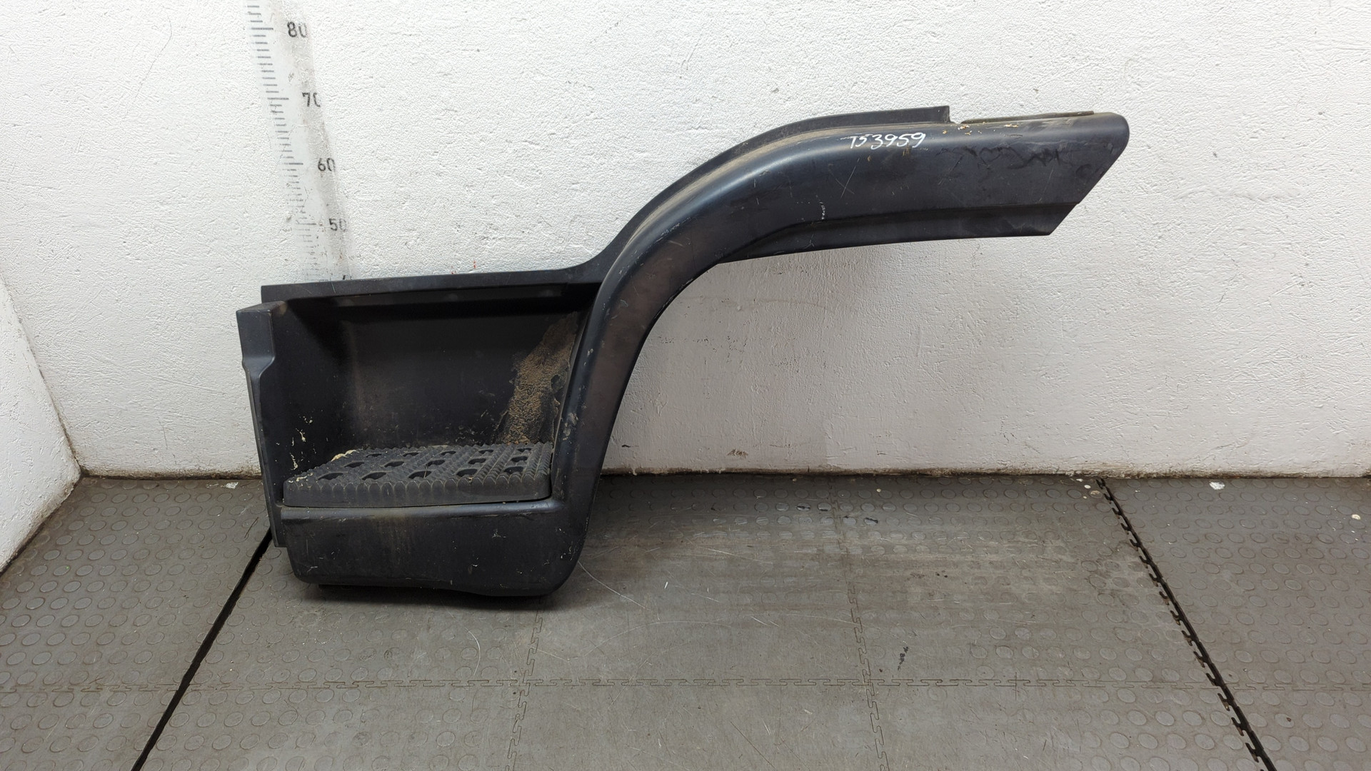 Подножка левая