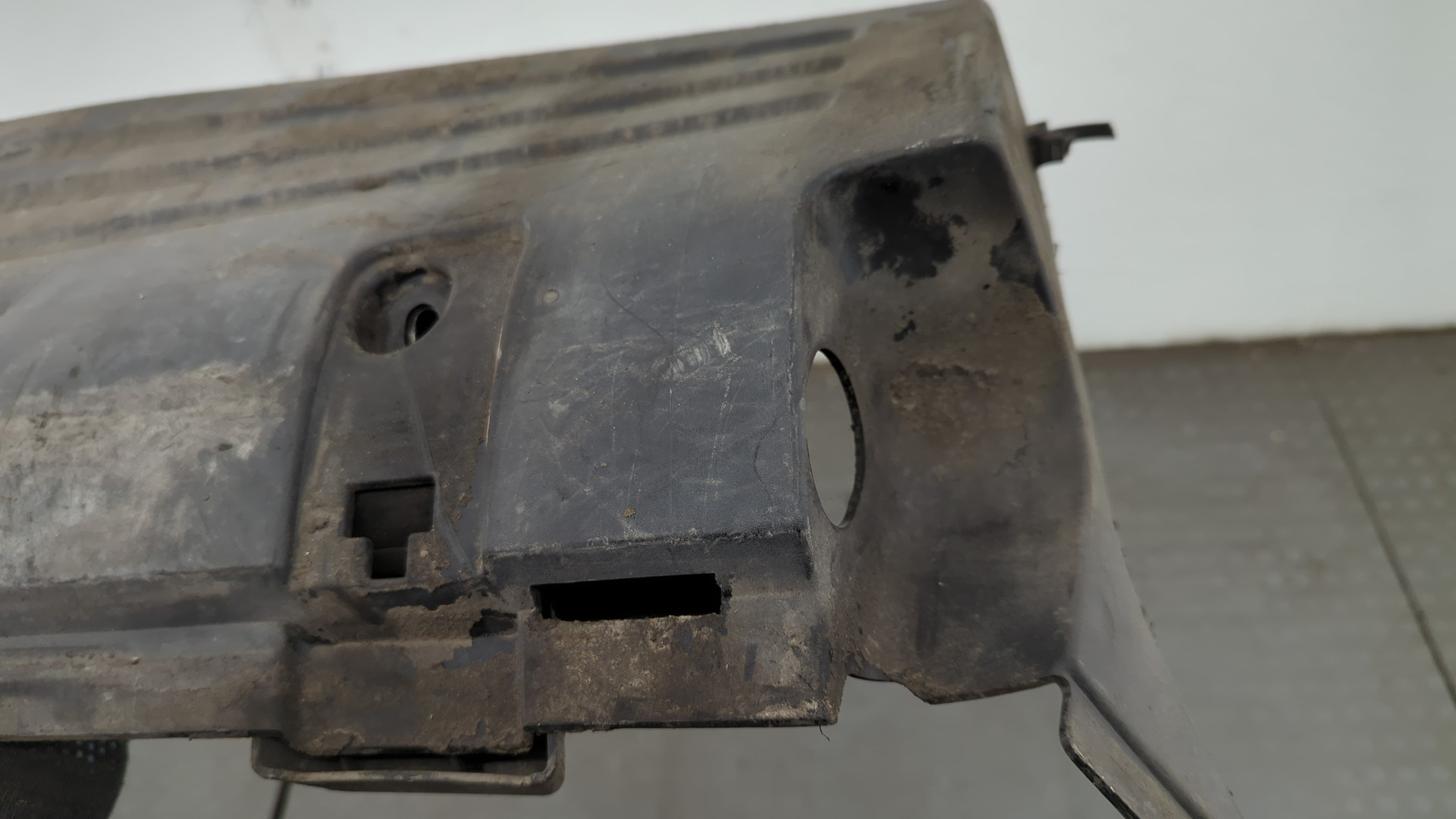 Крыло заднее правое