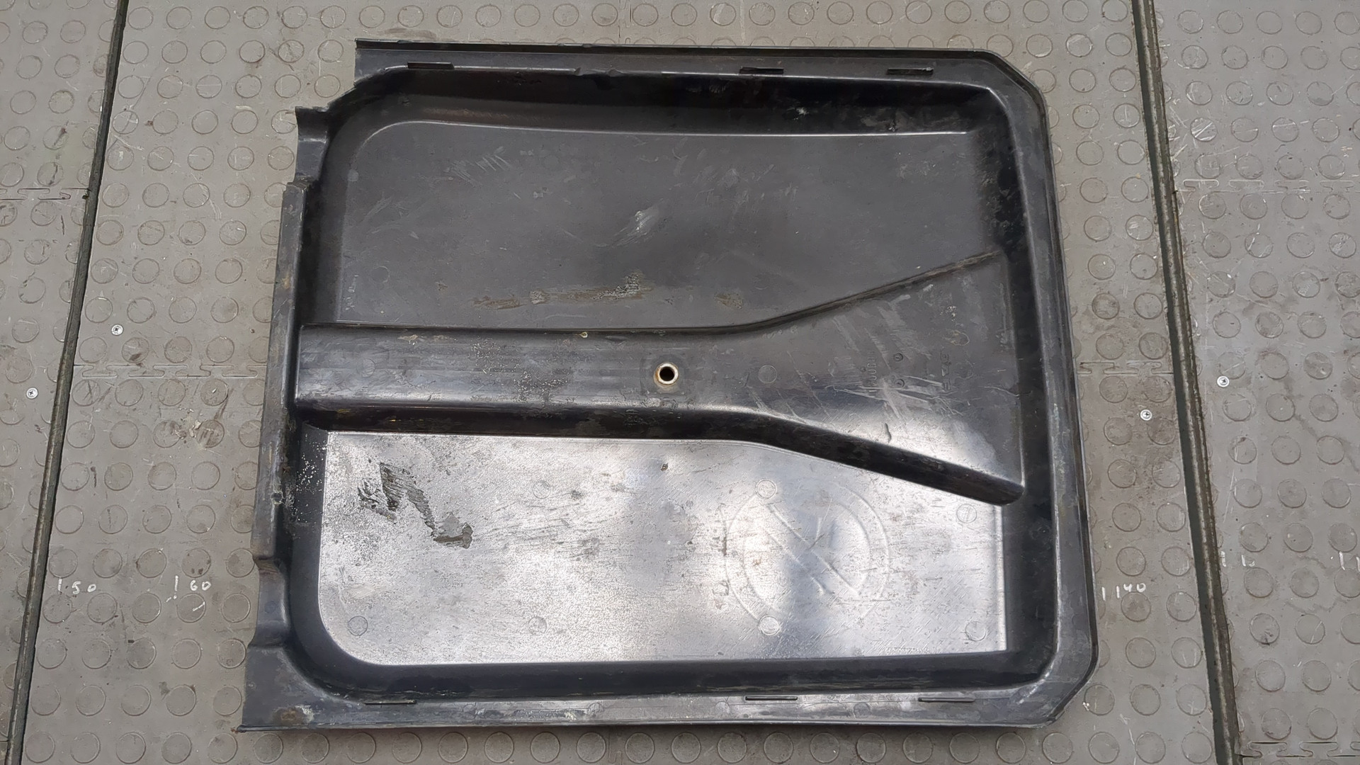 Крышка аккумулятора