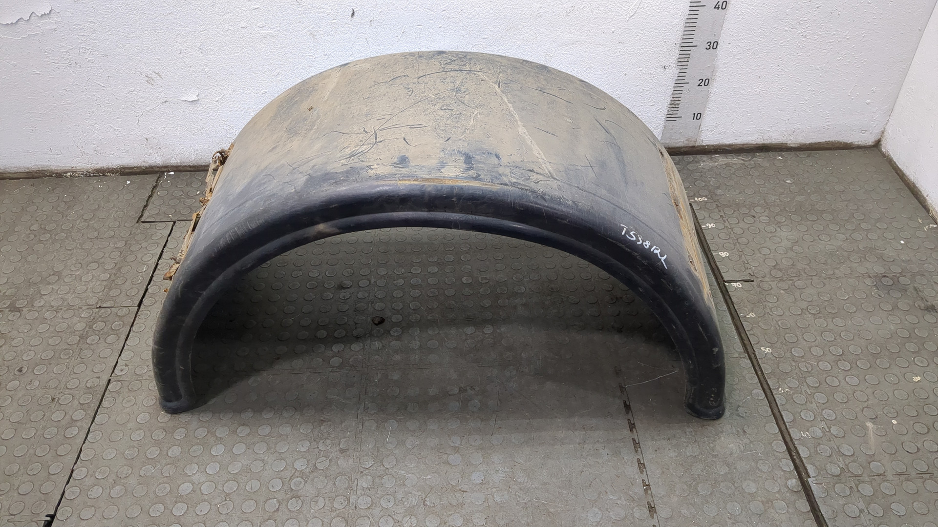 Крыло заднее левое