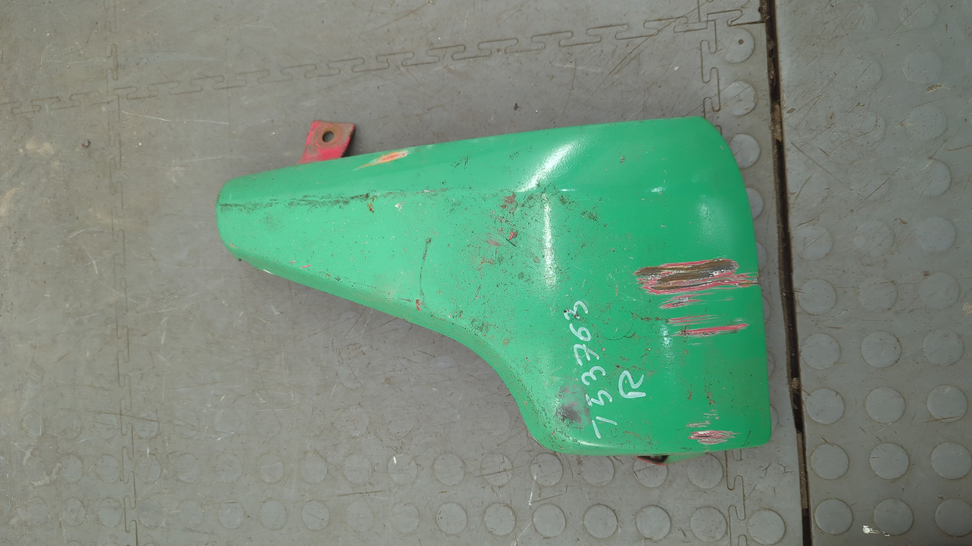 Накладка переднего бампера