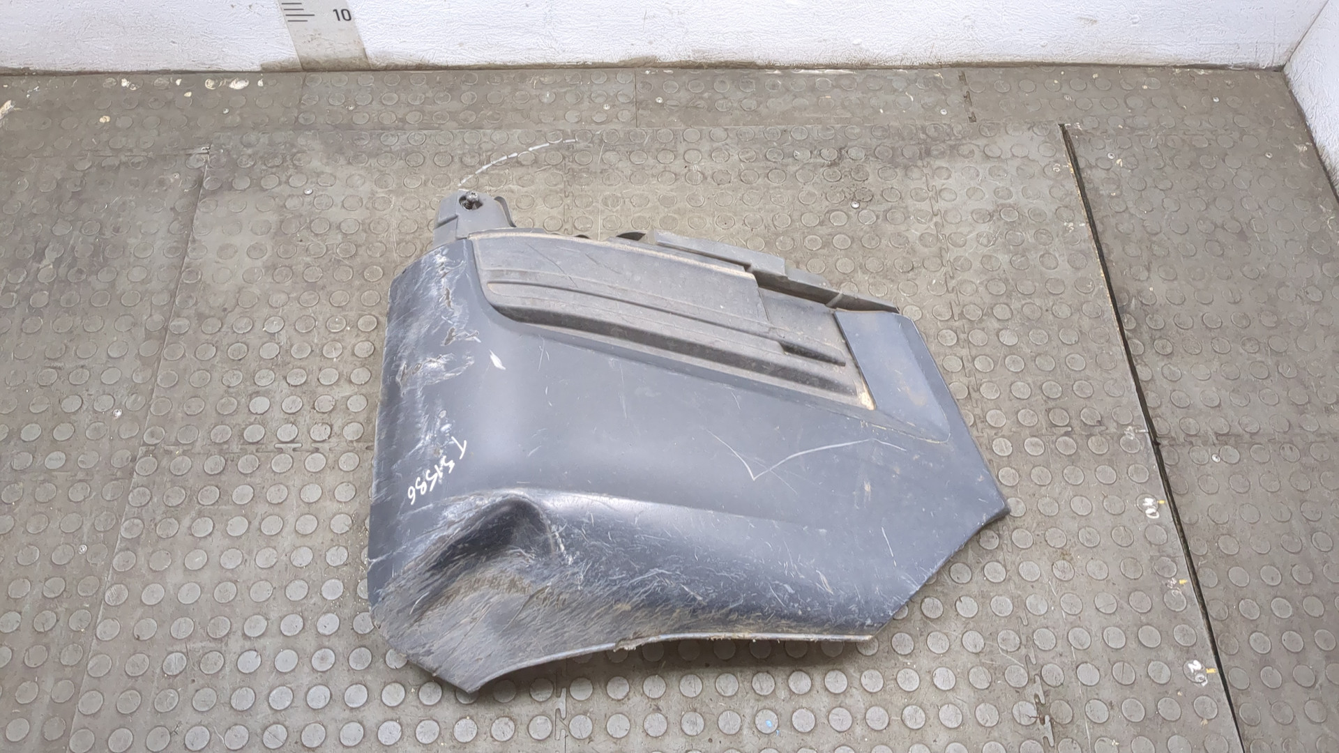 Накладка переднего бампера