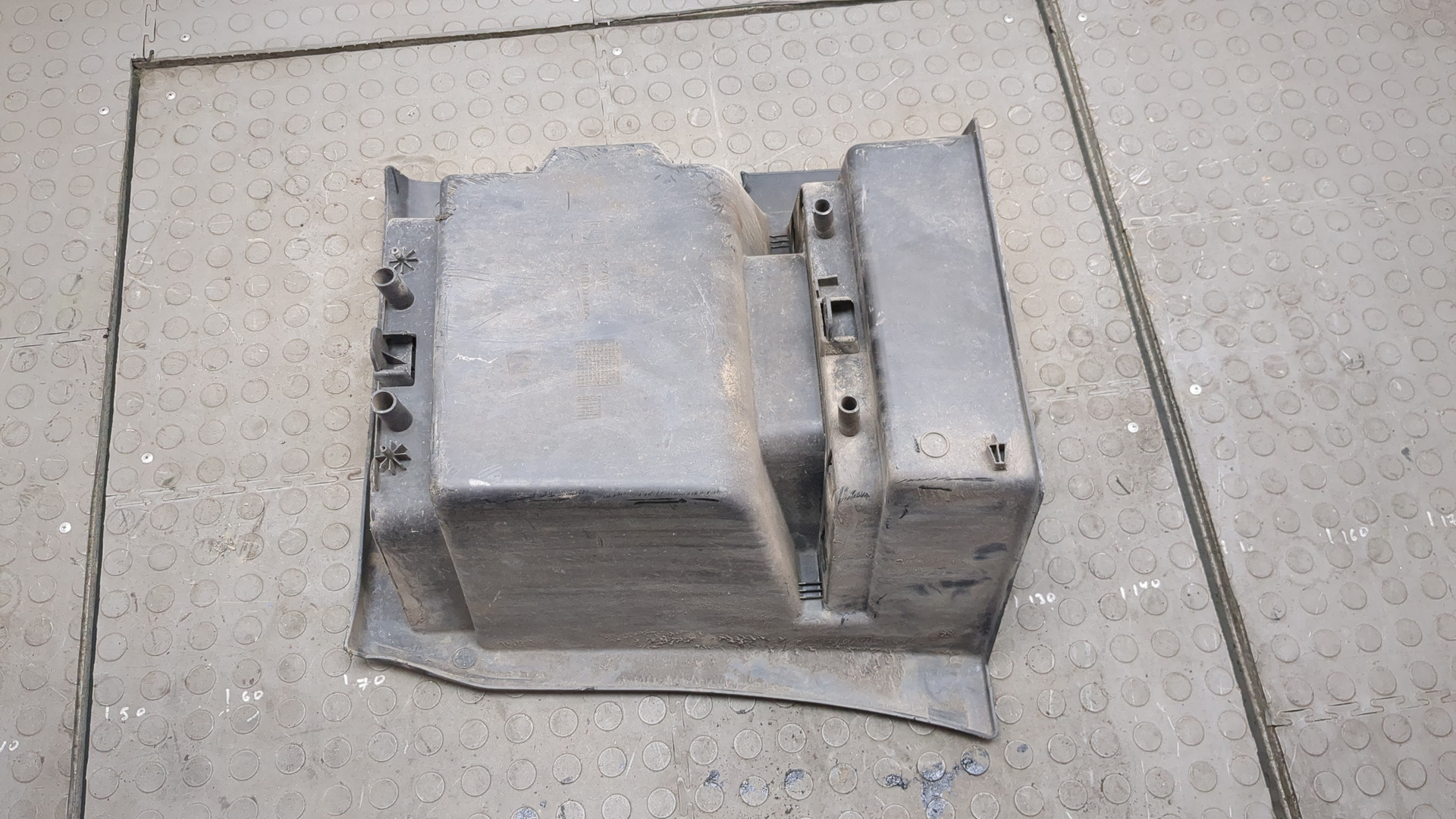 Подножка правая