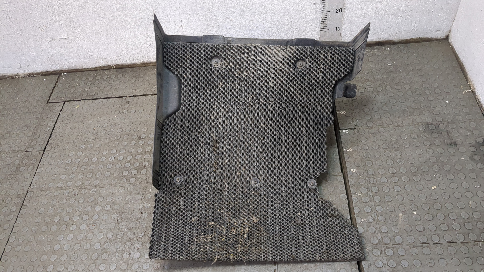 Крыло заднее правое