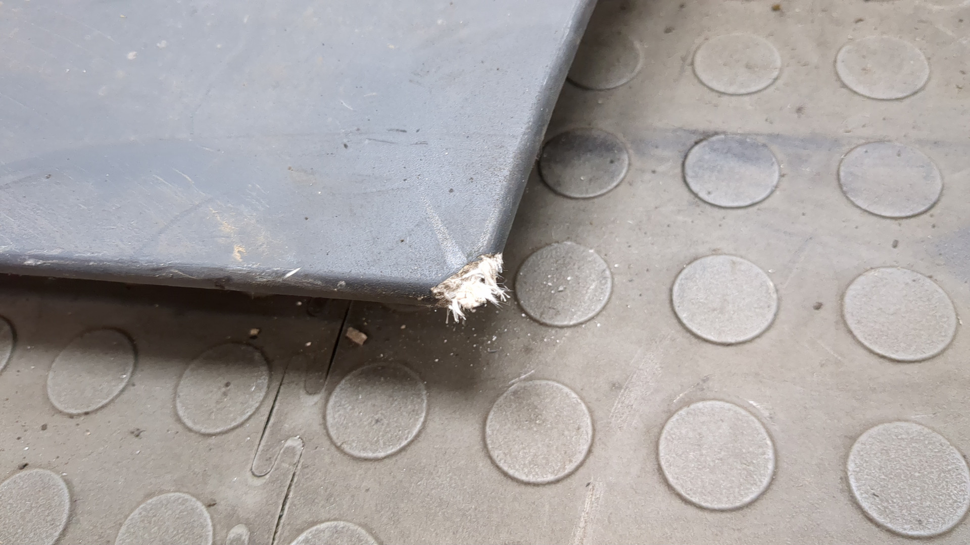 Уплотнитель двери