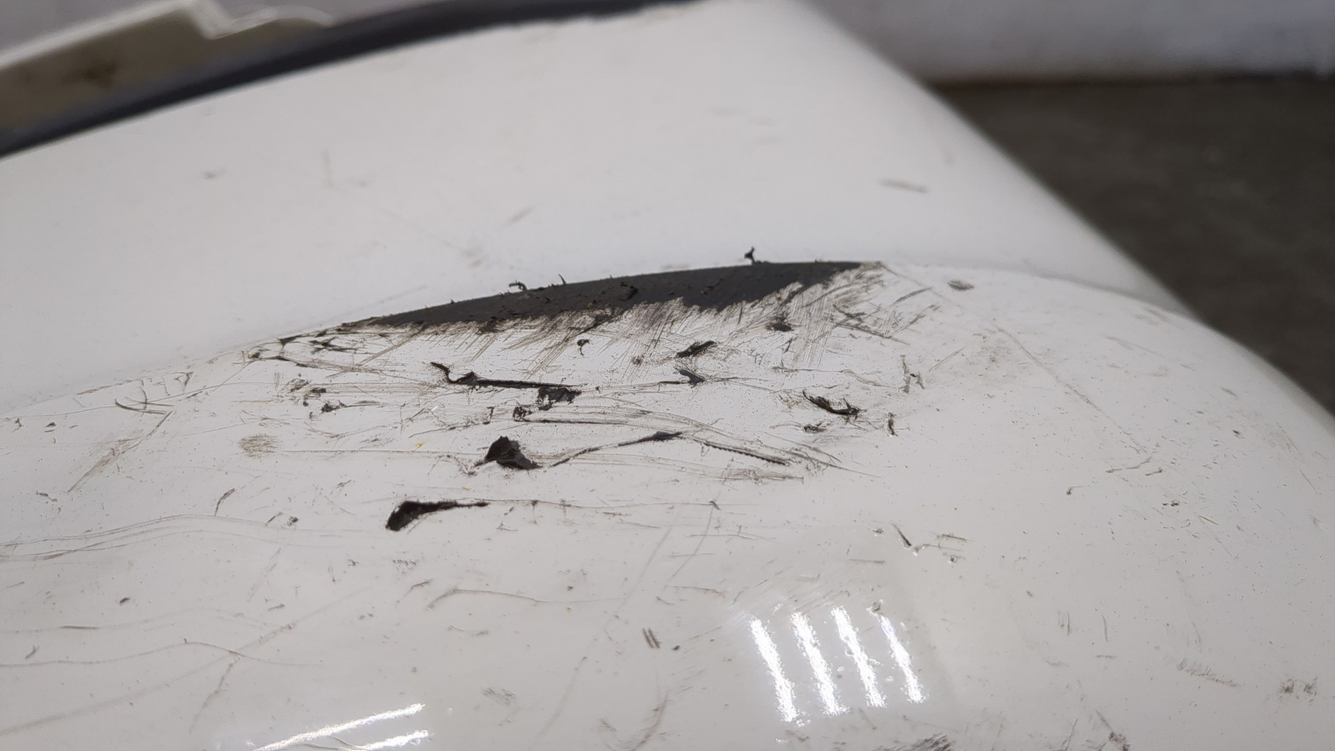 Накладка переднего бампера левая