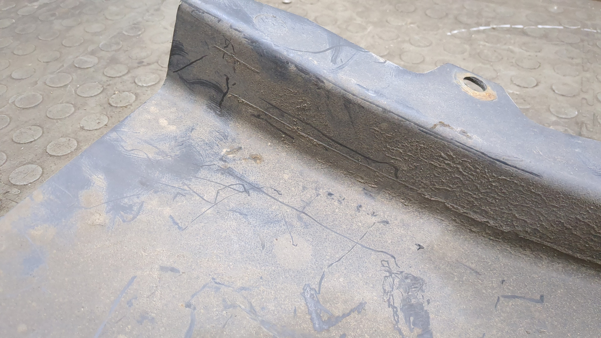 Локер передний левый