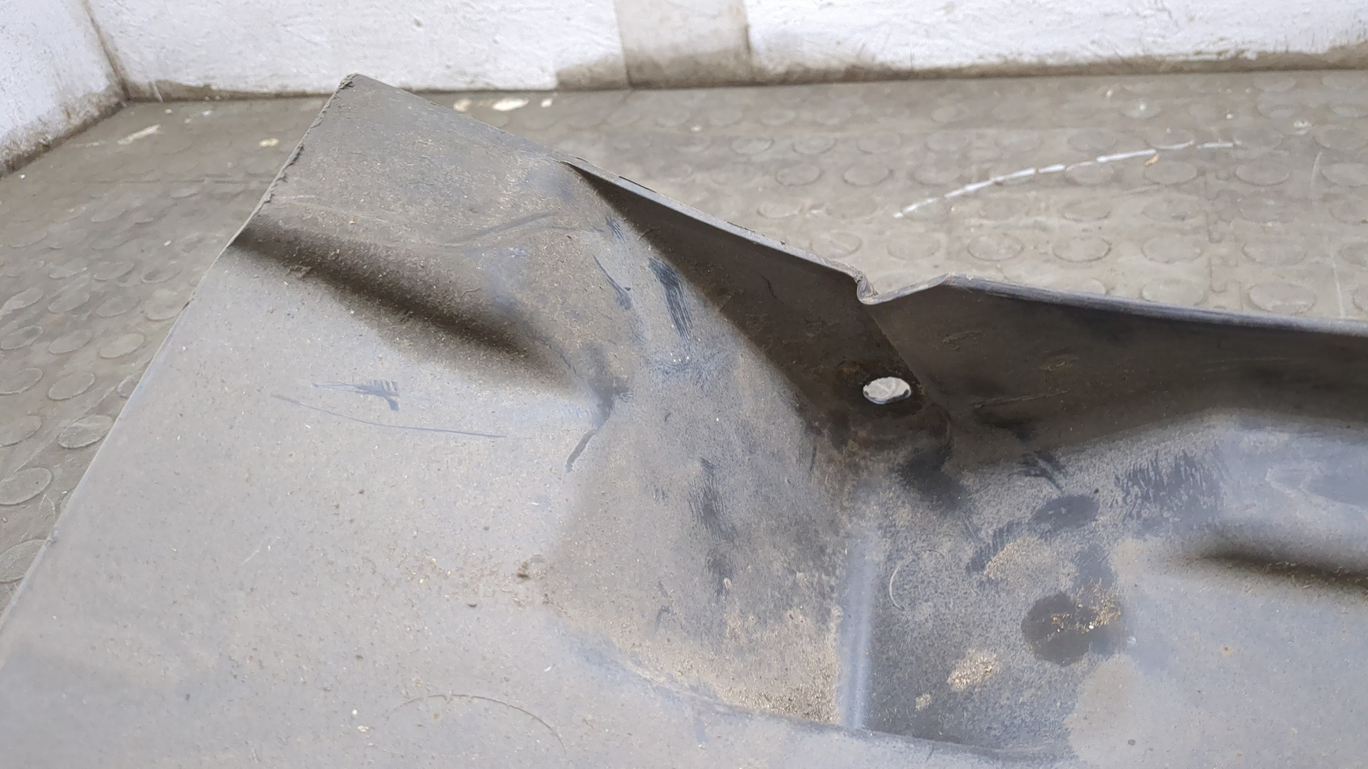 Локер передний правый