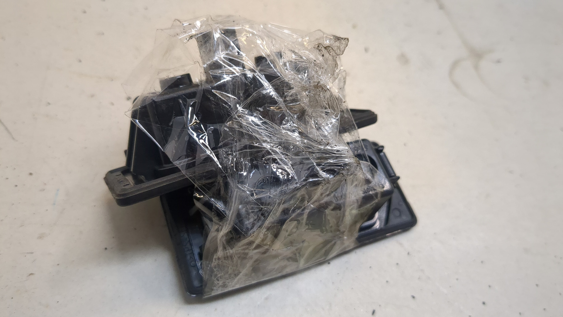 Фонарь подсветки номера