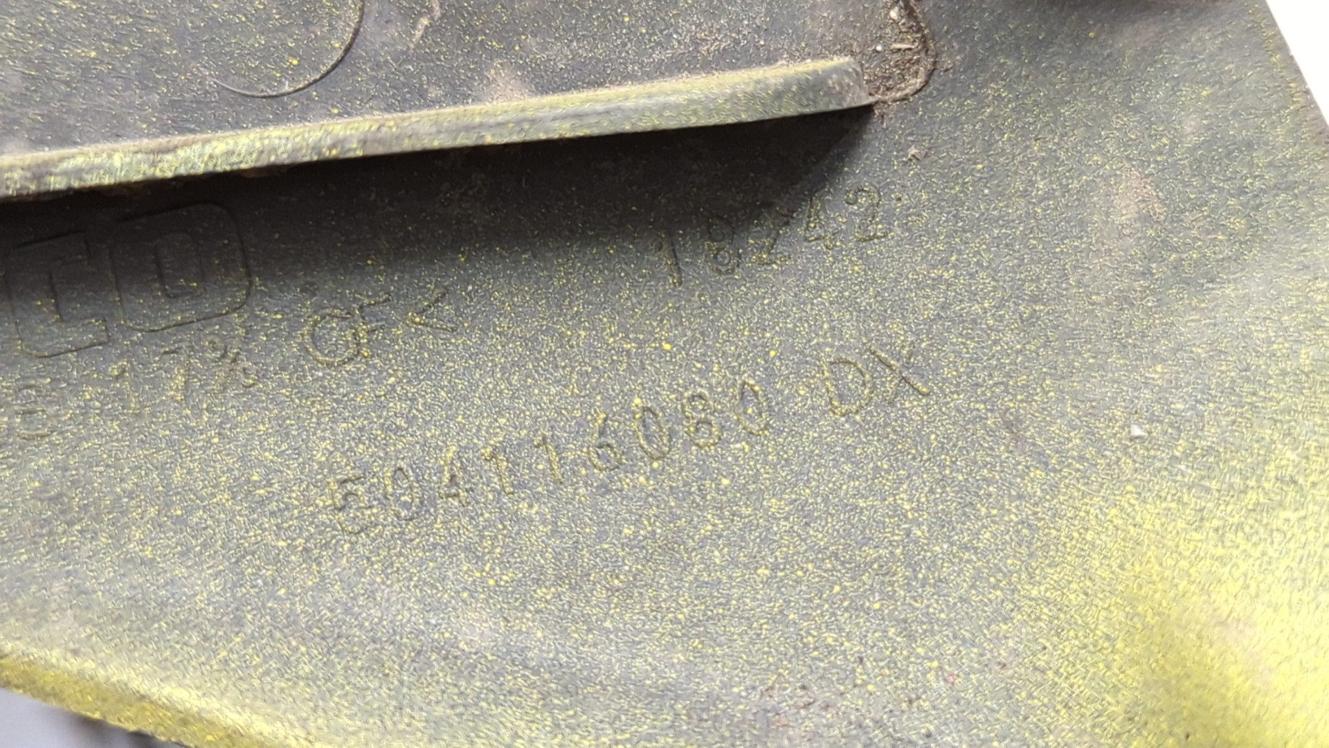 Молдинг лобового стекла