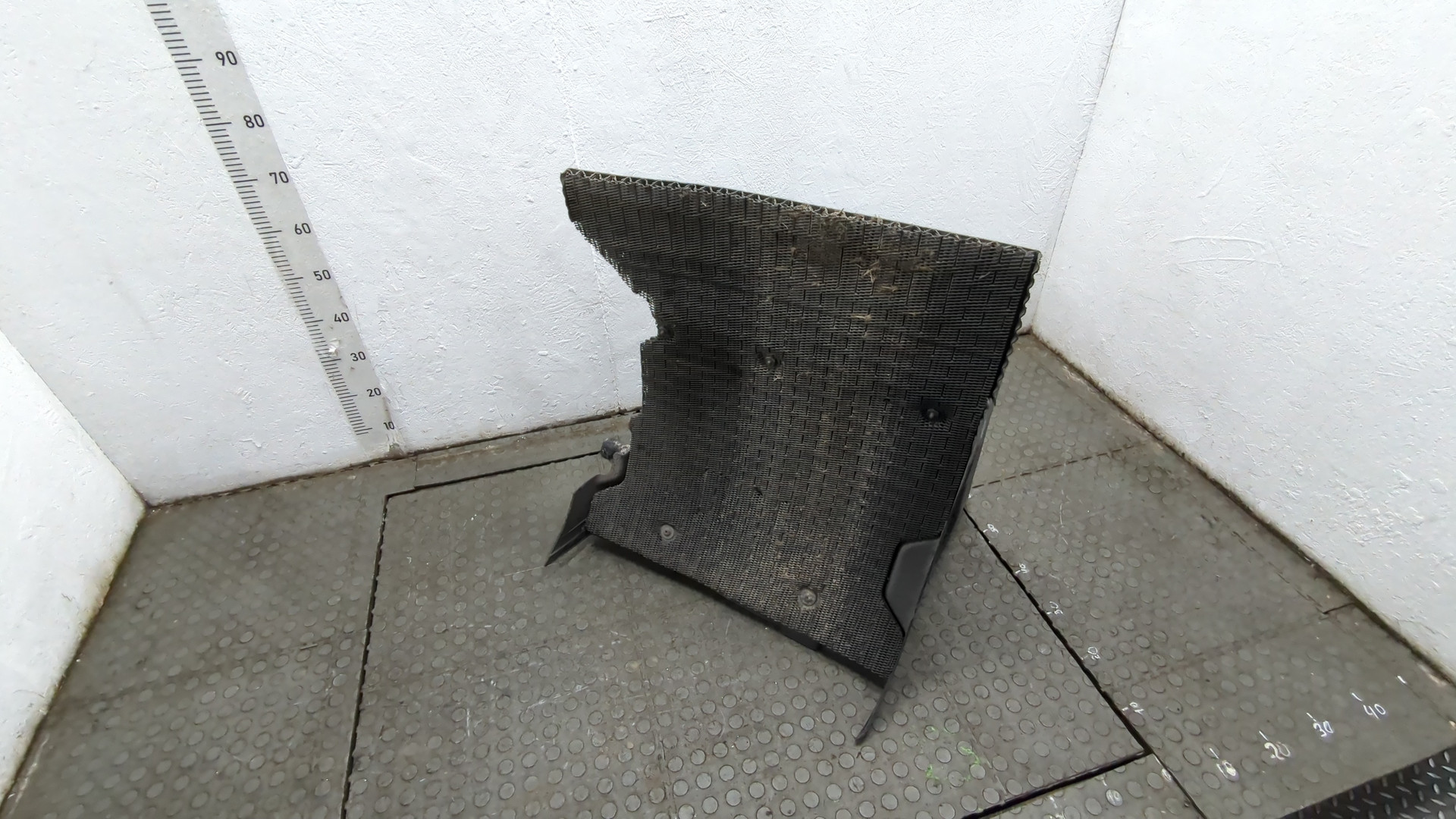 Крыло заднее правое